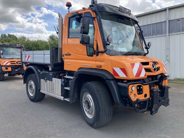 Mercedes-BenzUnimog U 430