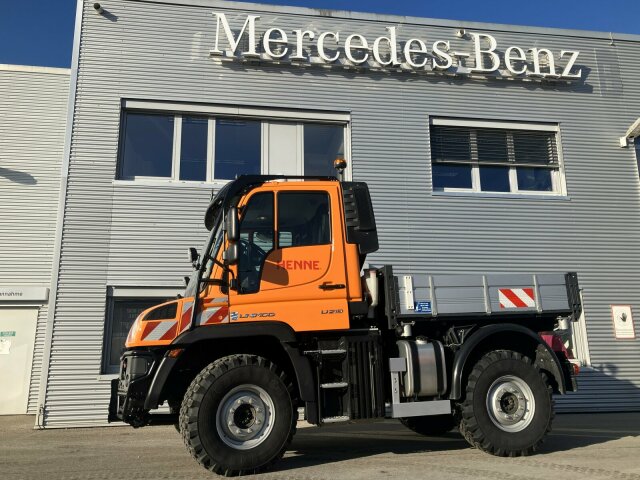 Mercedes-Benz166.900€ netto