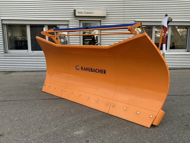 Kahlbacher17.990€ netto Unimog