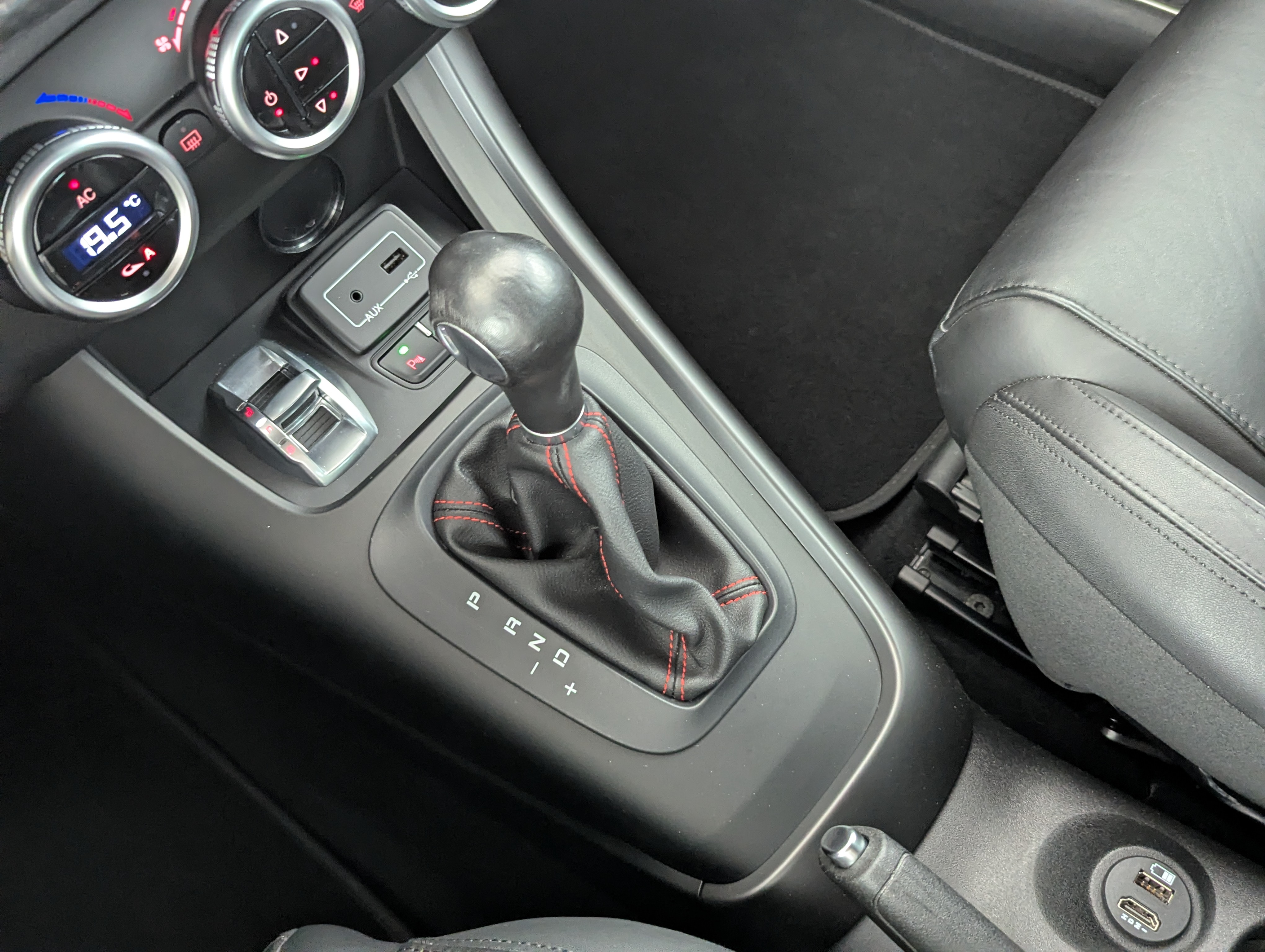 Vehicle image 18