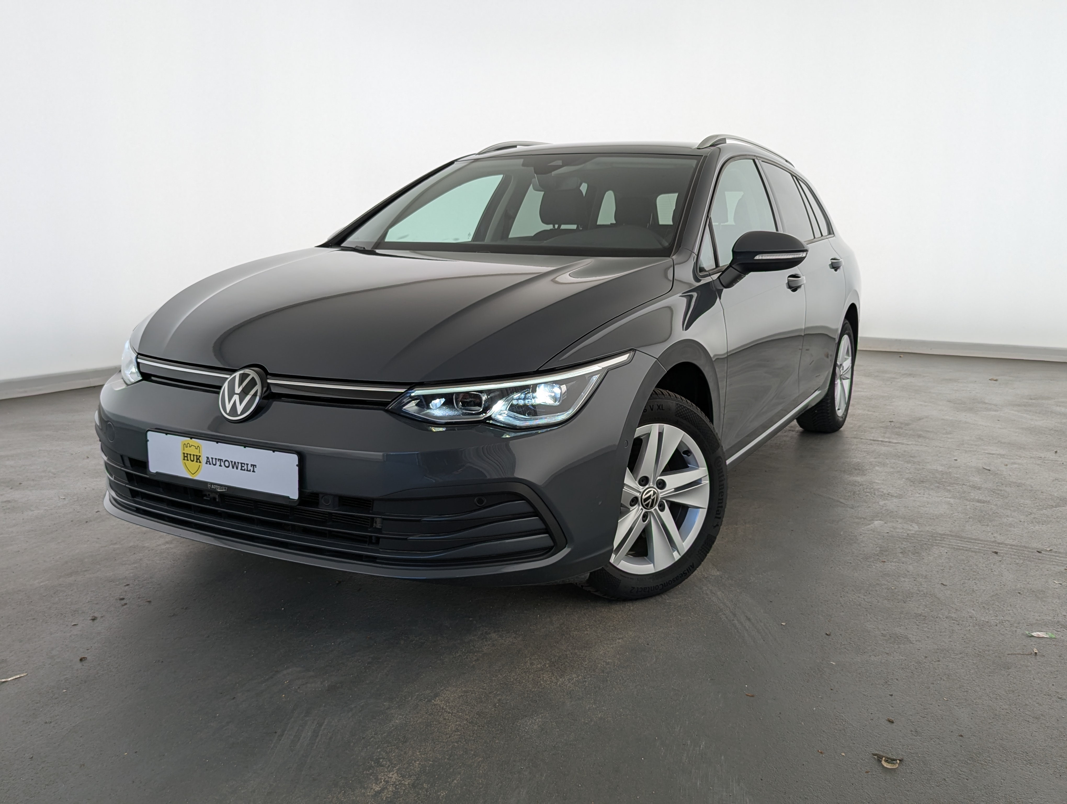 Vehicle image 0