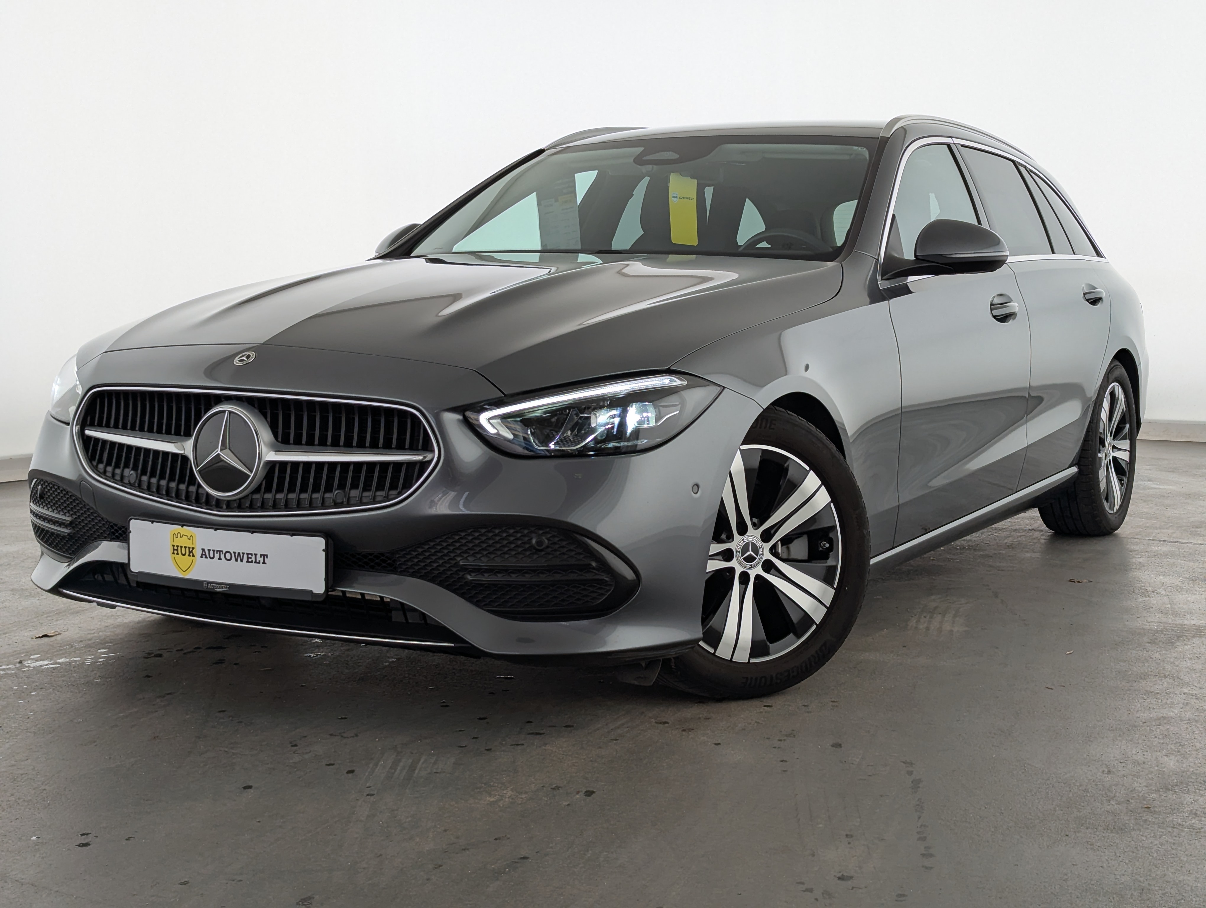 Vehicle image 0