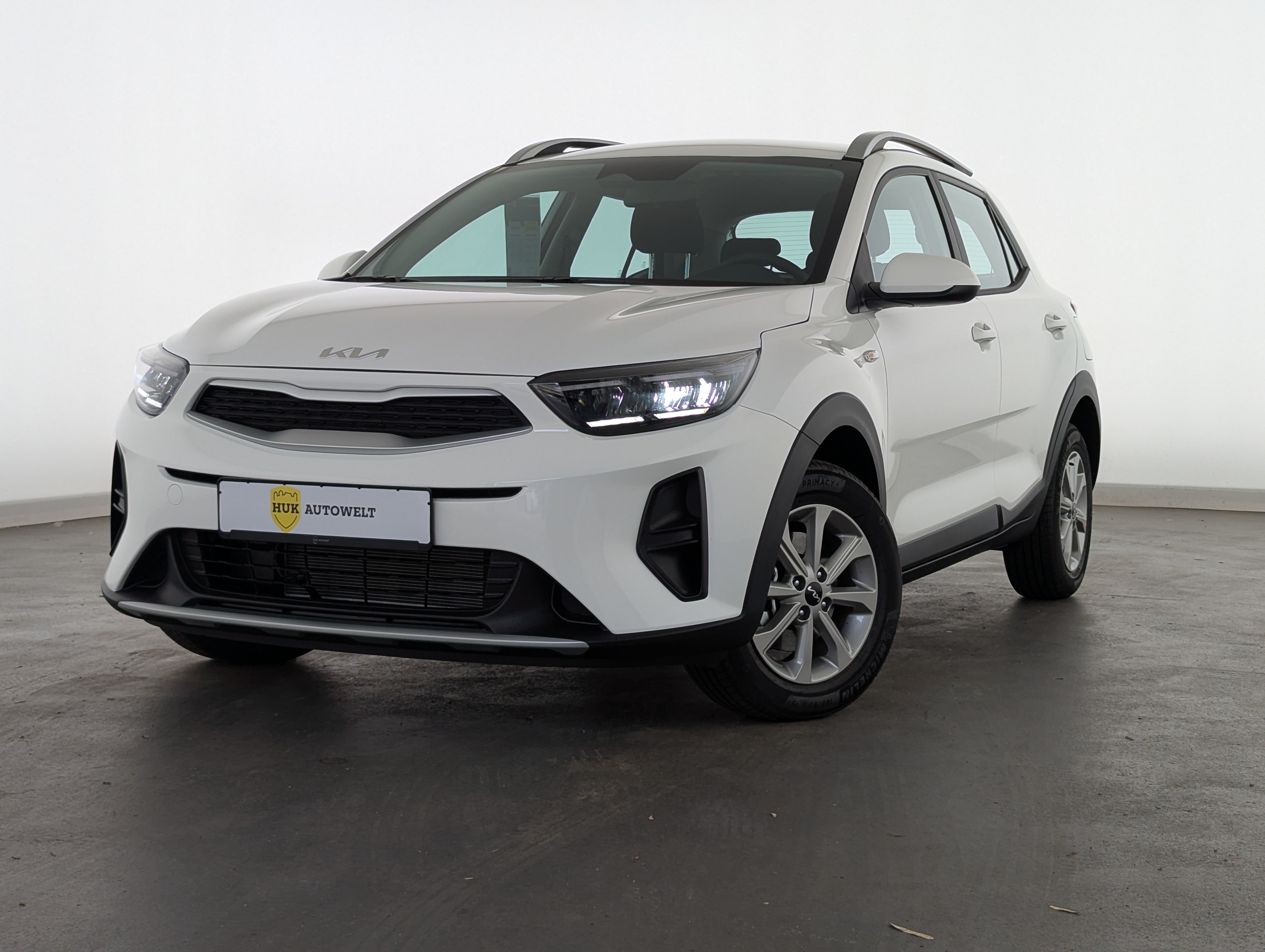 Vehicle image 0