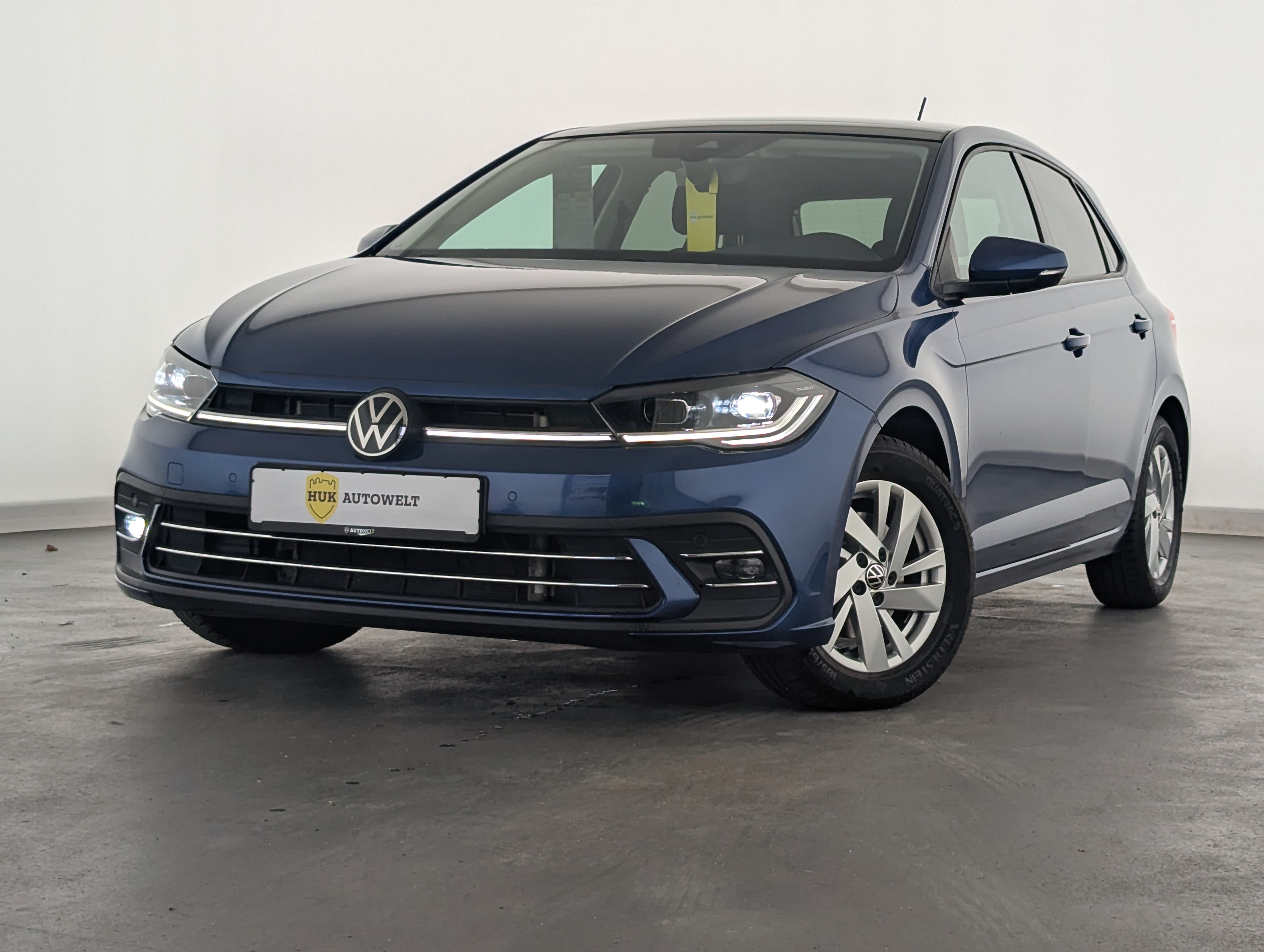 Vehicle image 0
