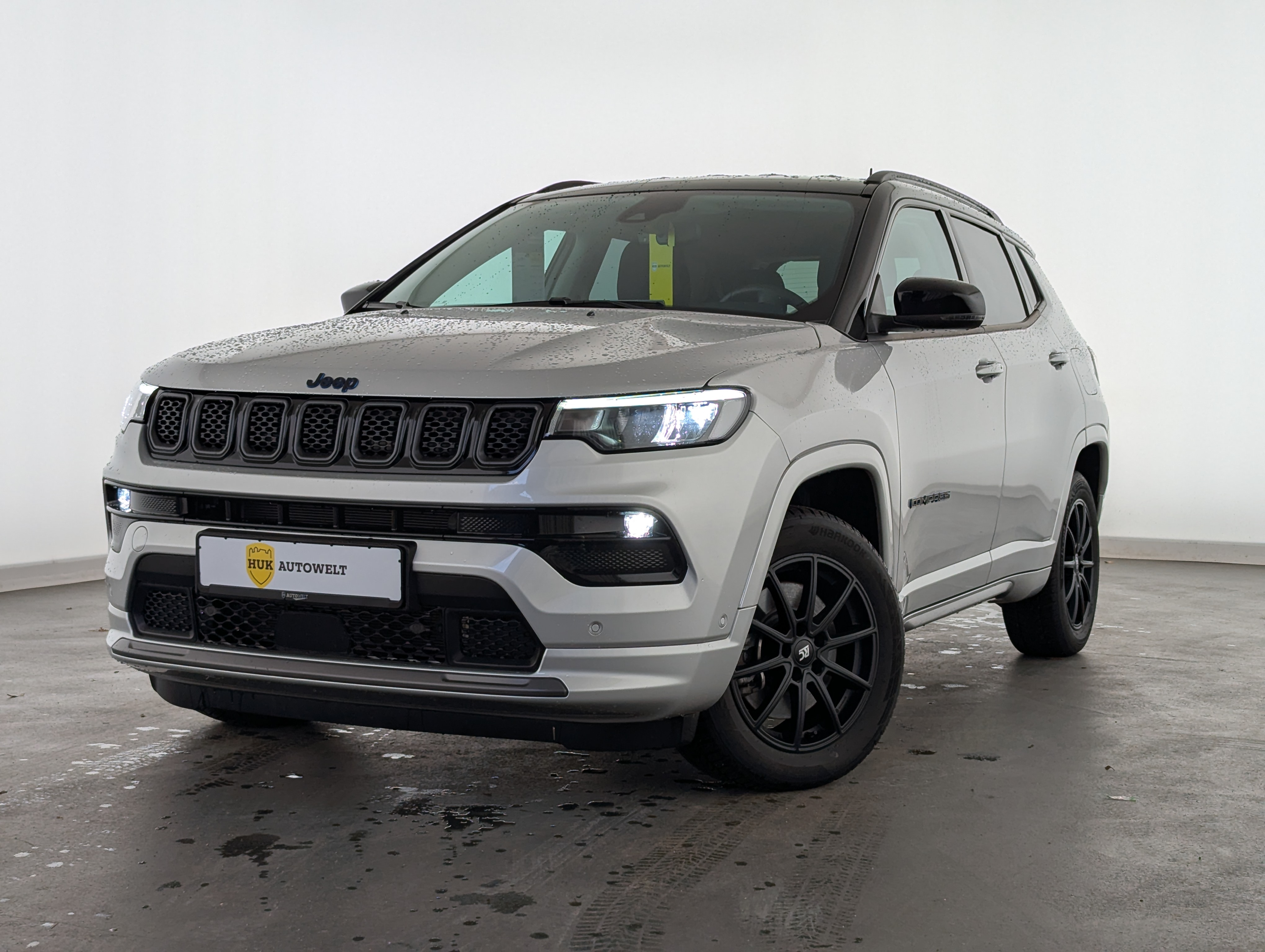 Vehicle image 0