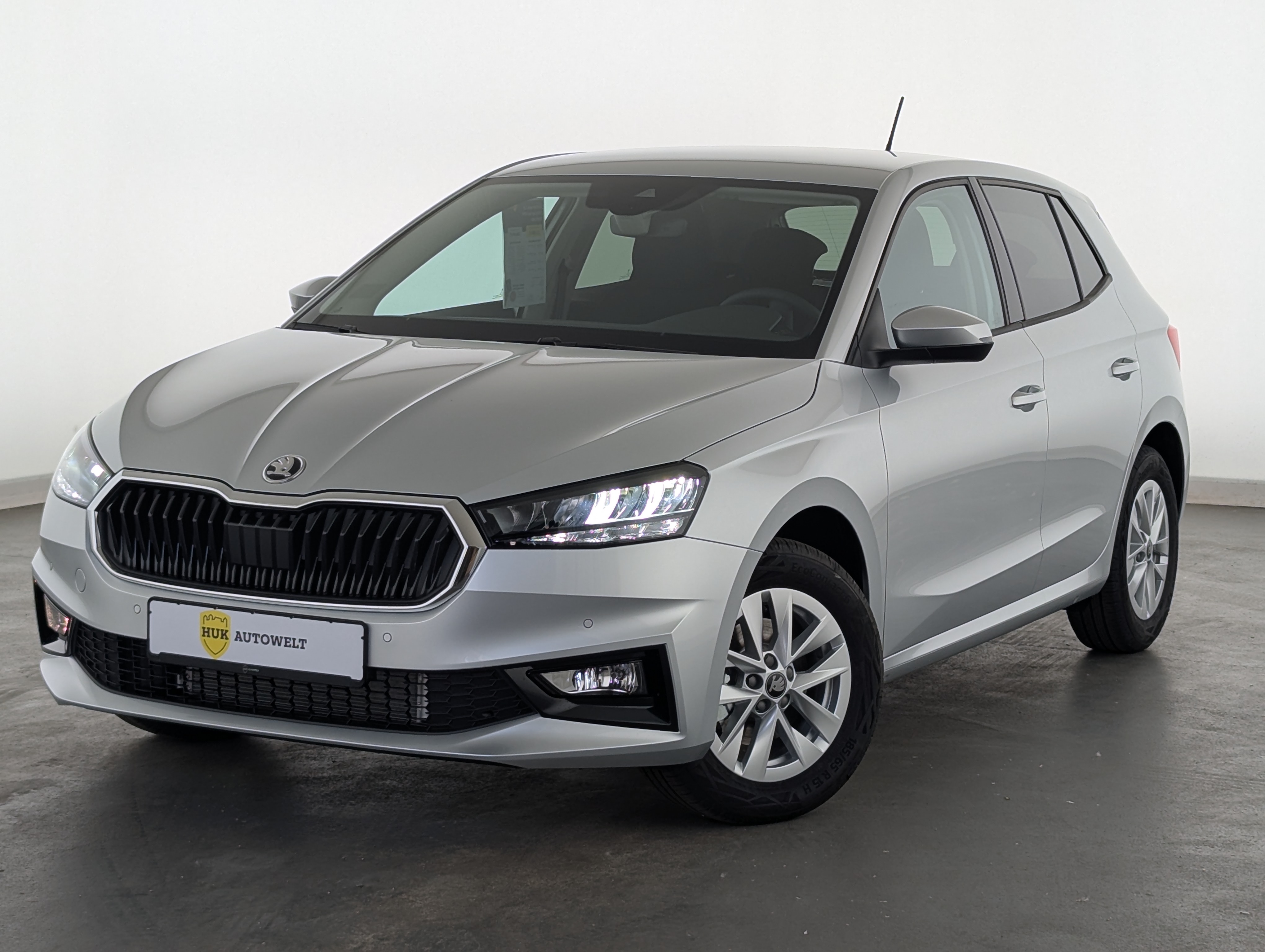 Vehicle image 0
