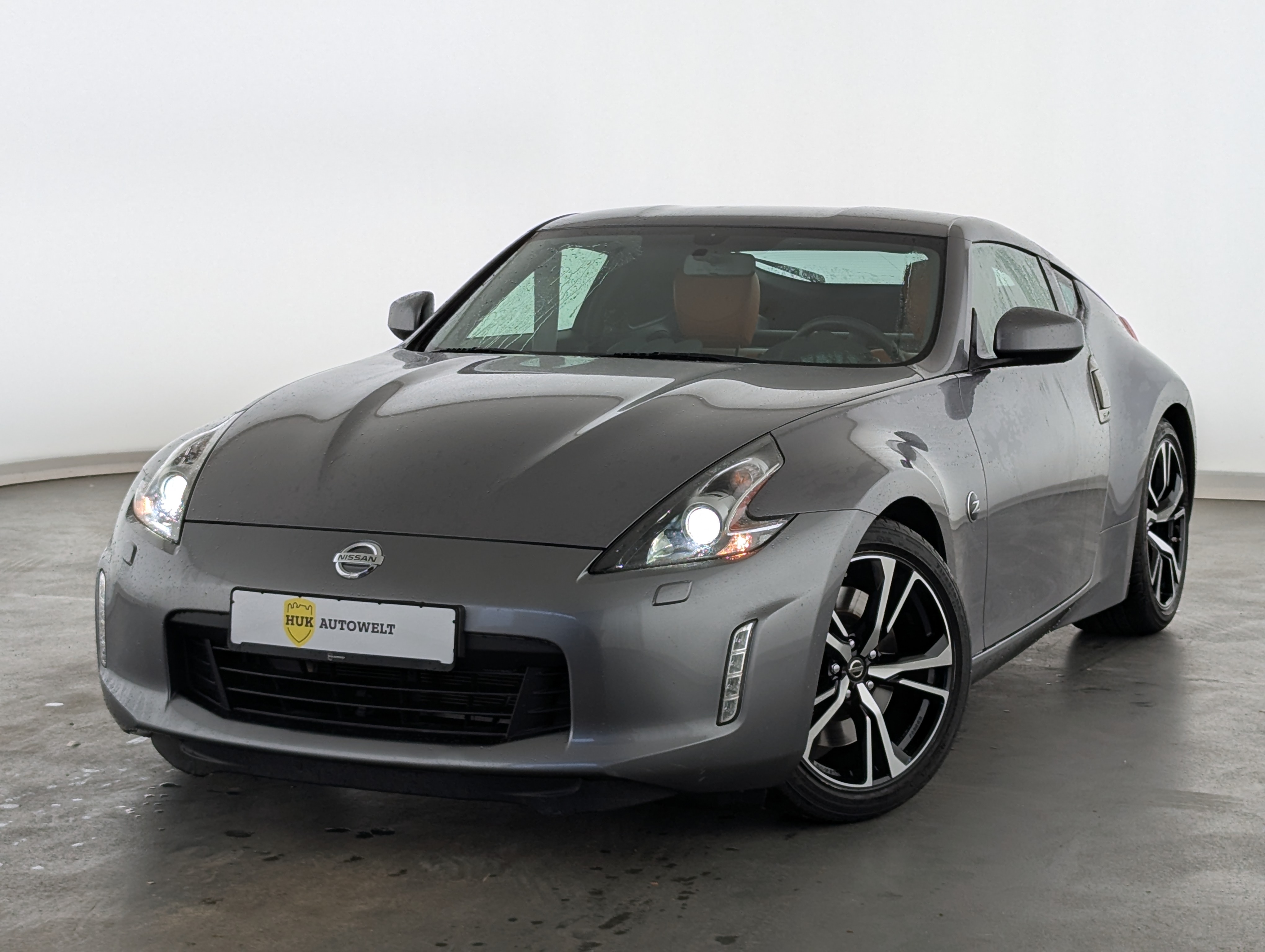 Vehicle image 0