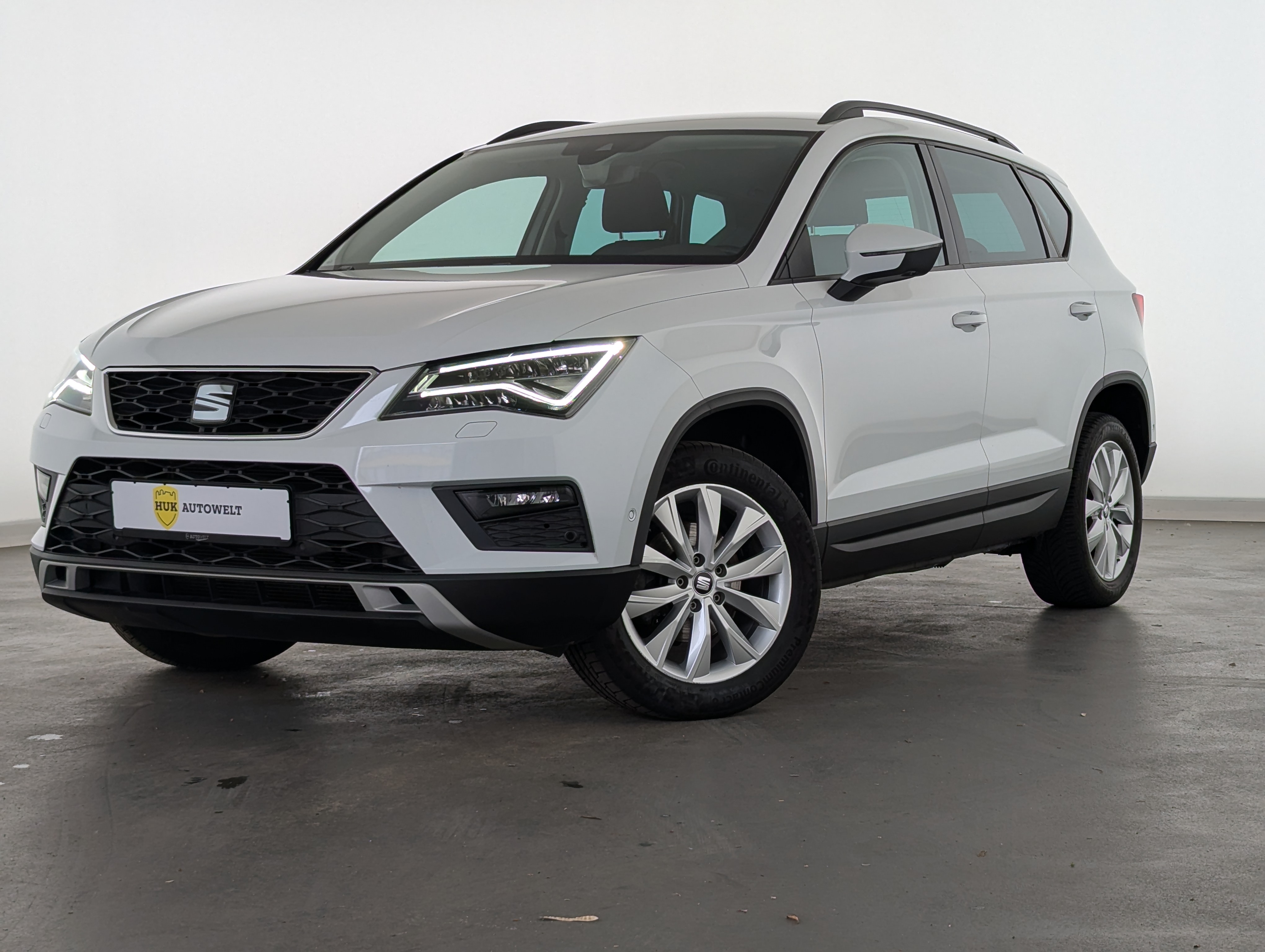 Vehicle image 0