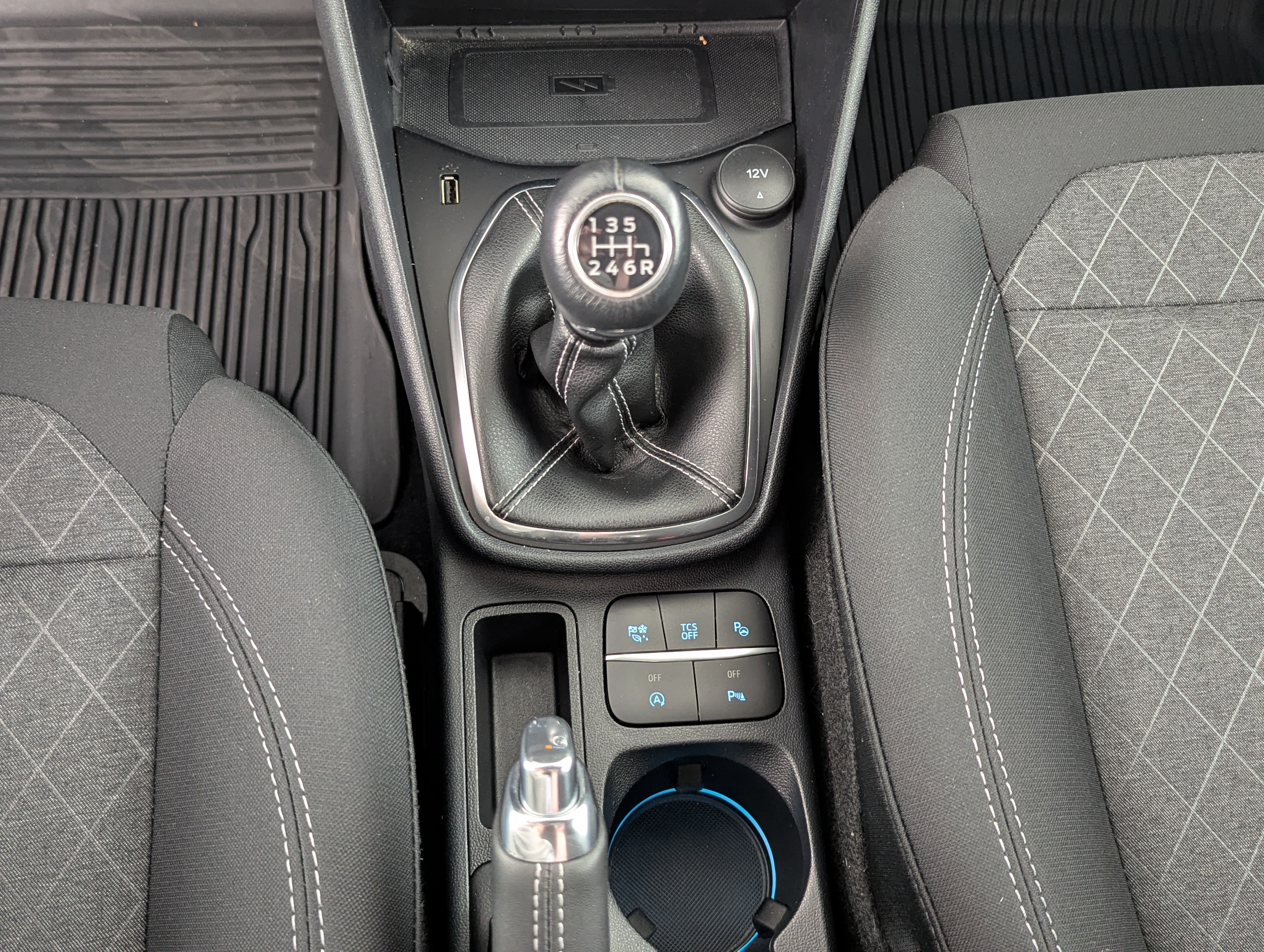 Vehicle image 18