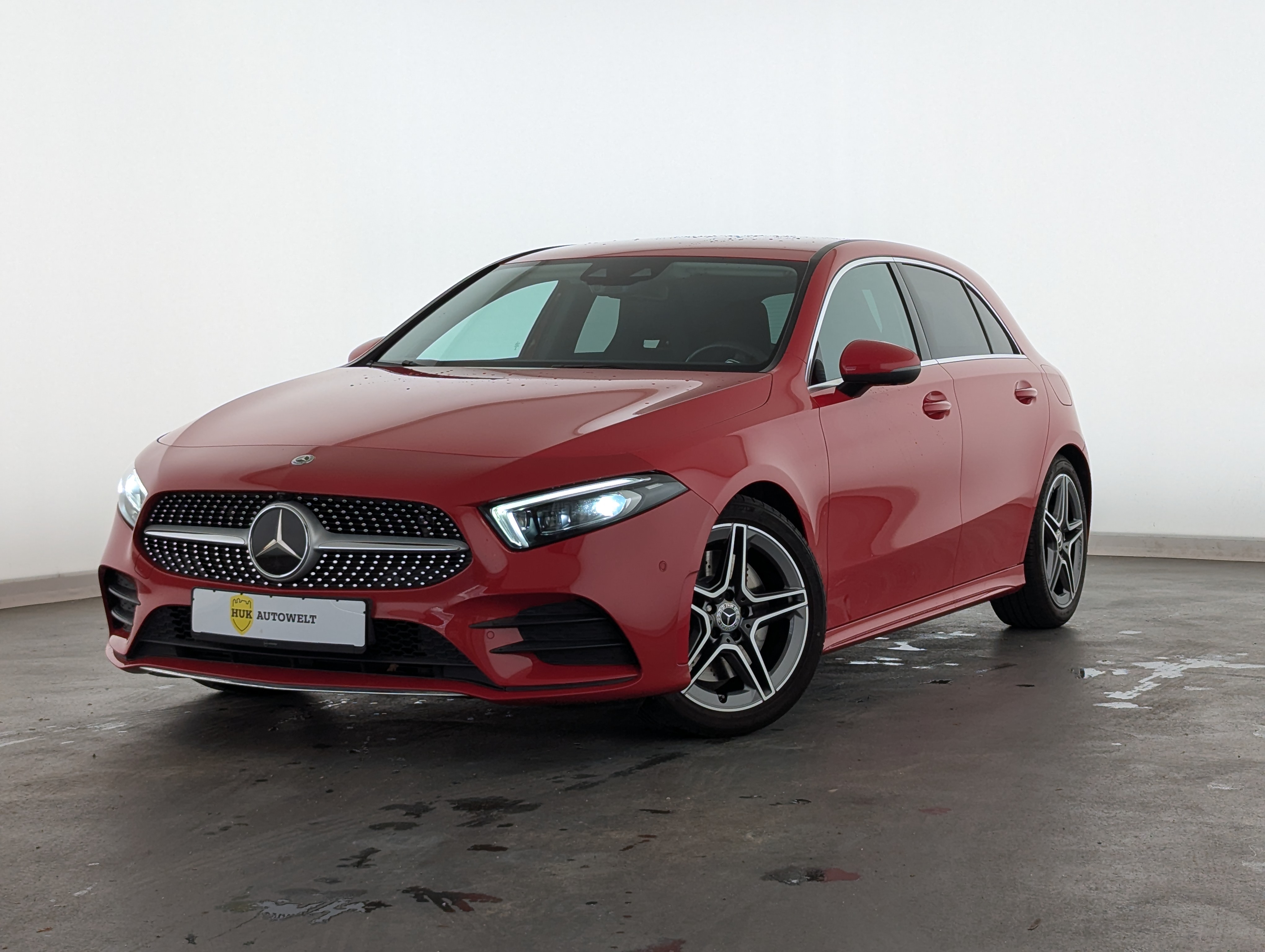 Vehicle image 0