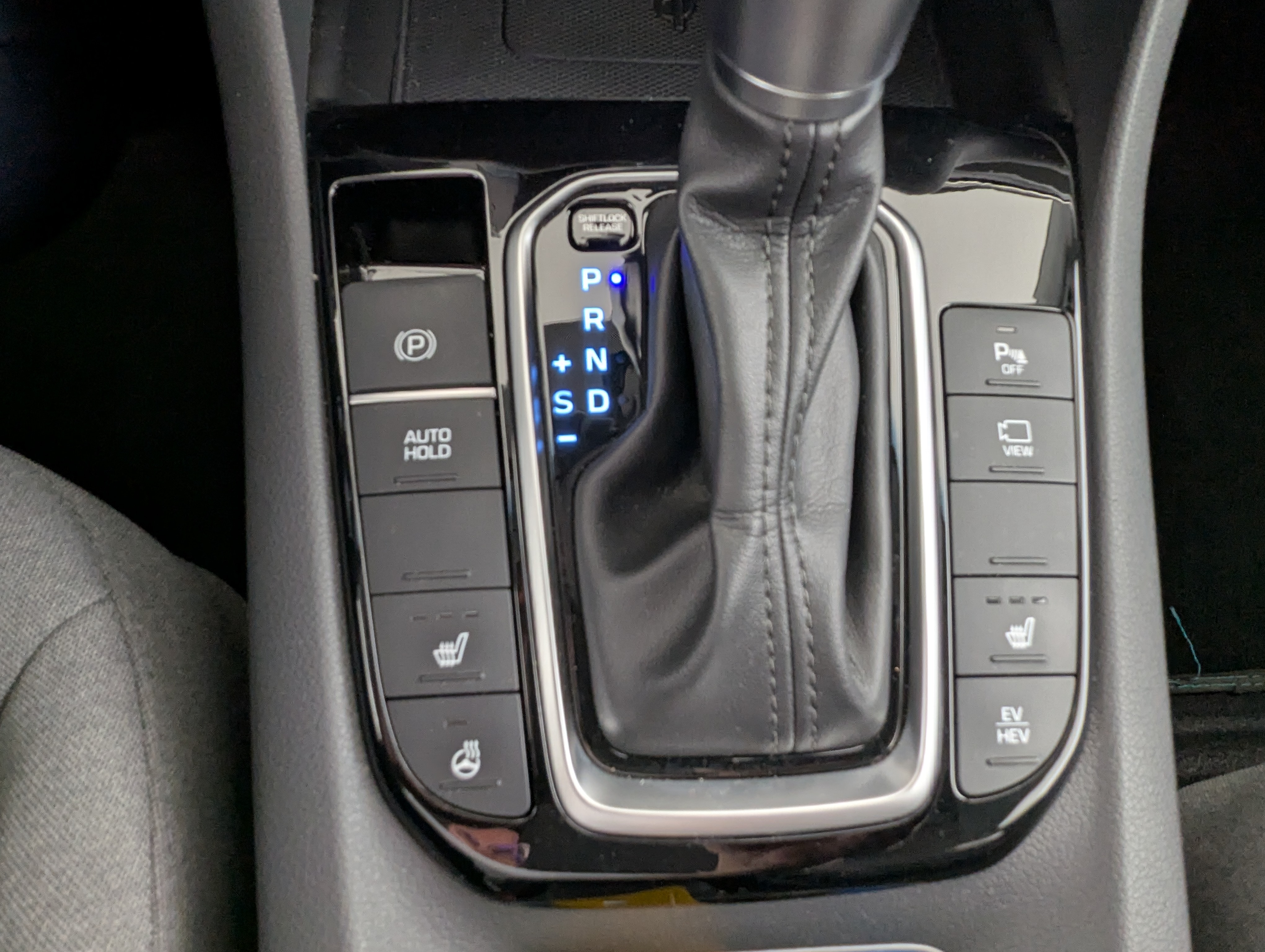 Vehicle image 18