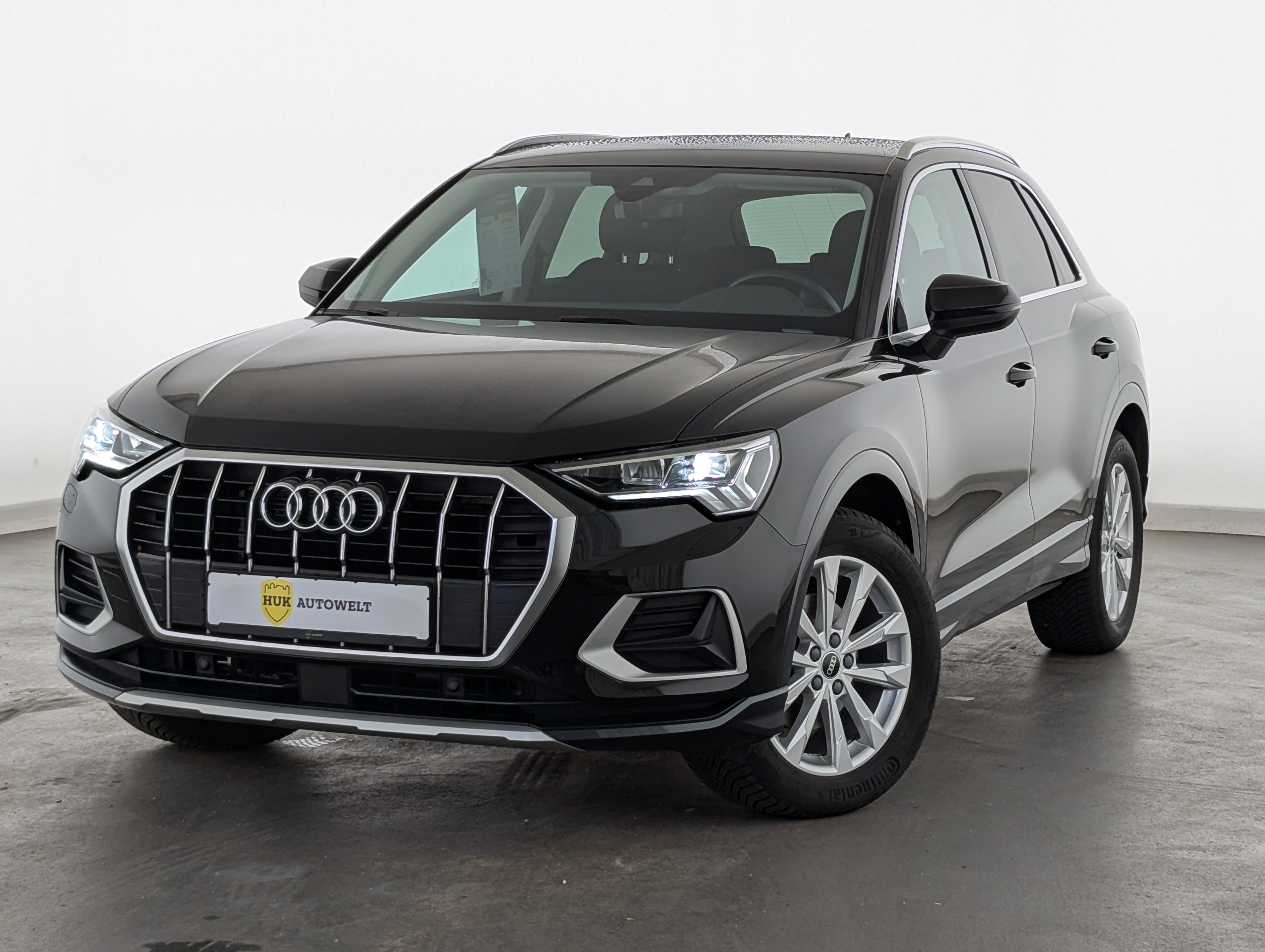 Vehicle image 0