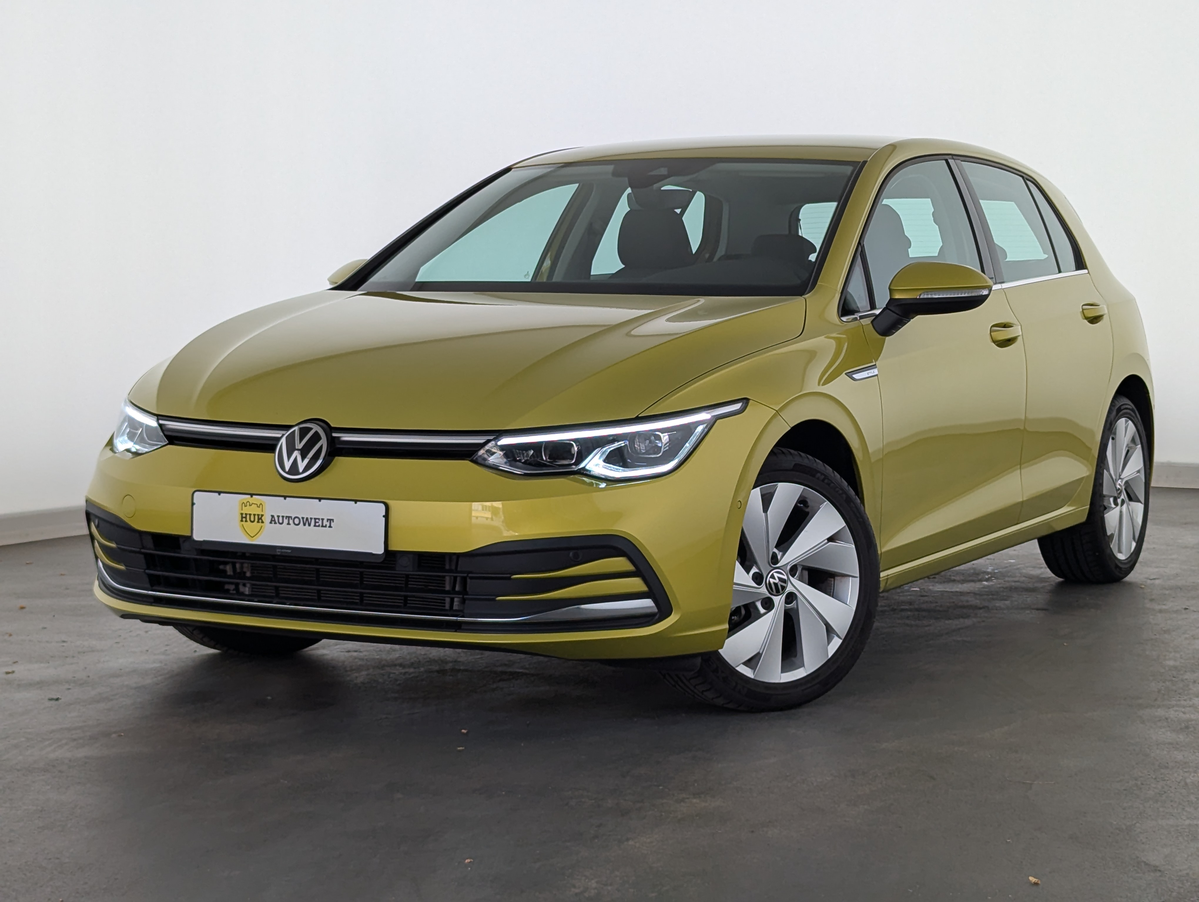 Vehicle image 0