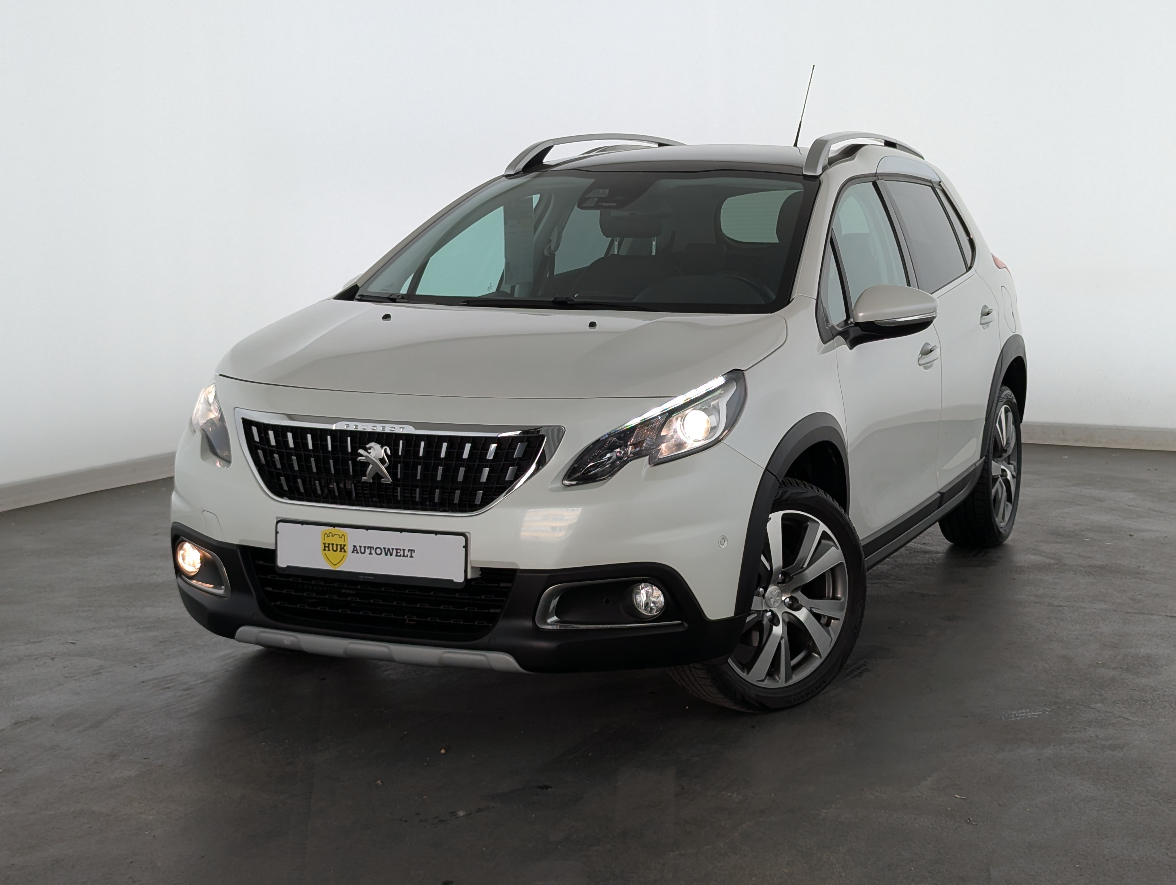 Vehicle image 0