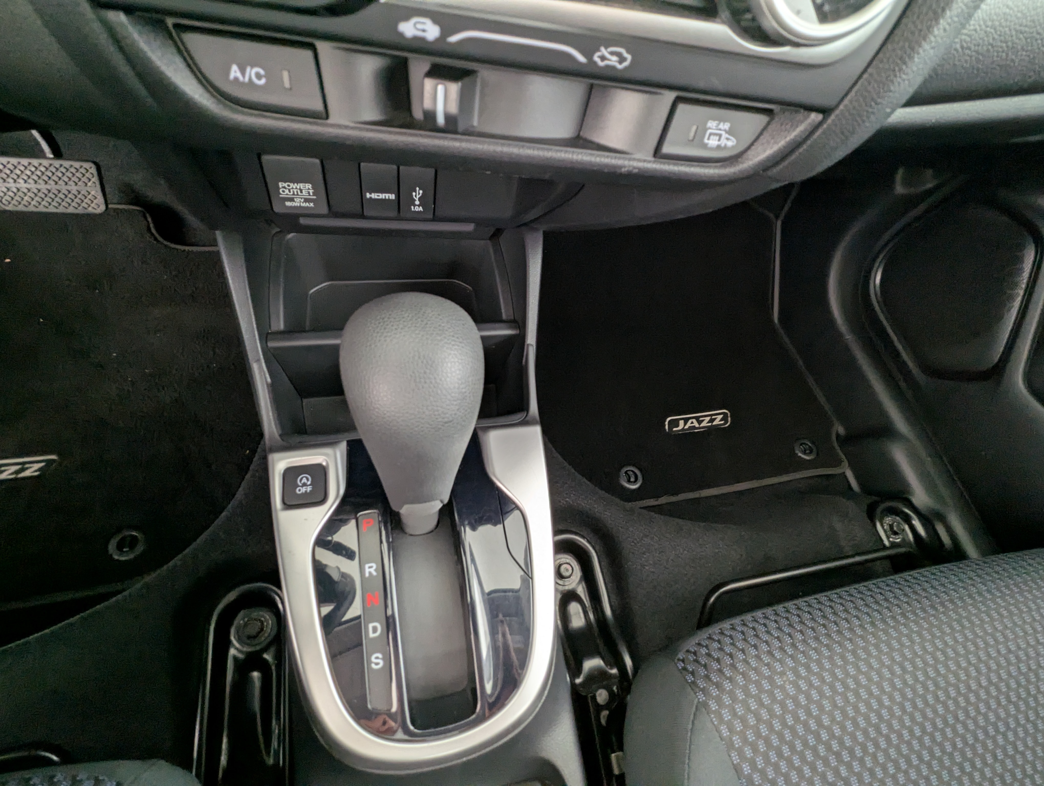 Vehicle image 17