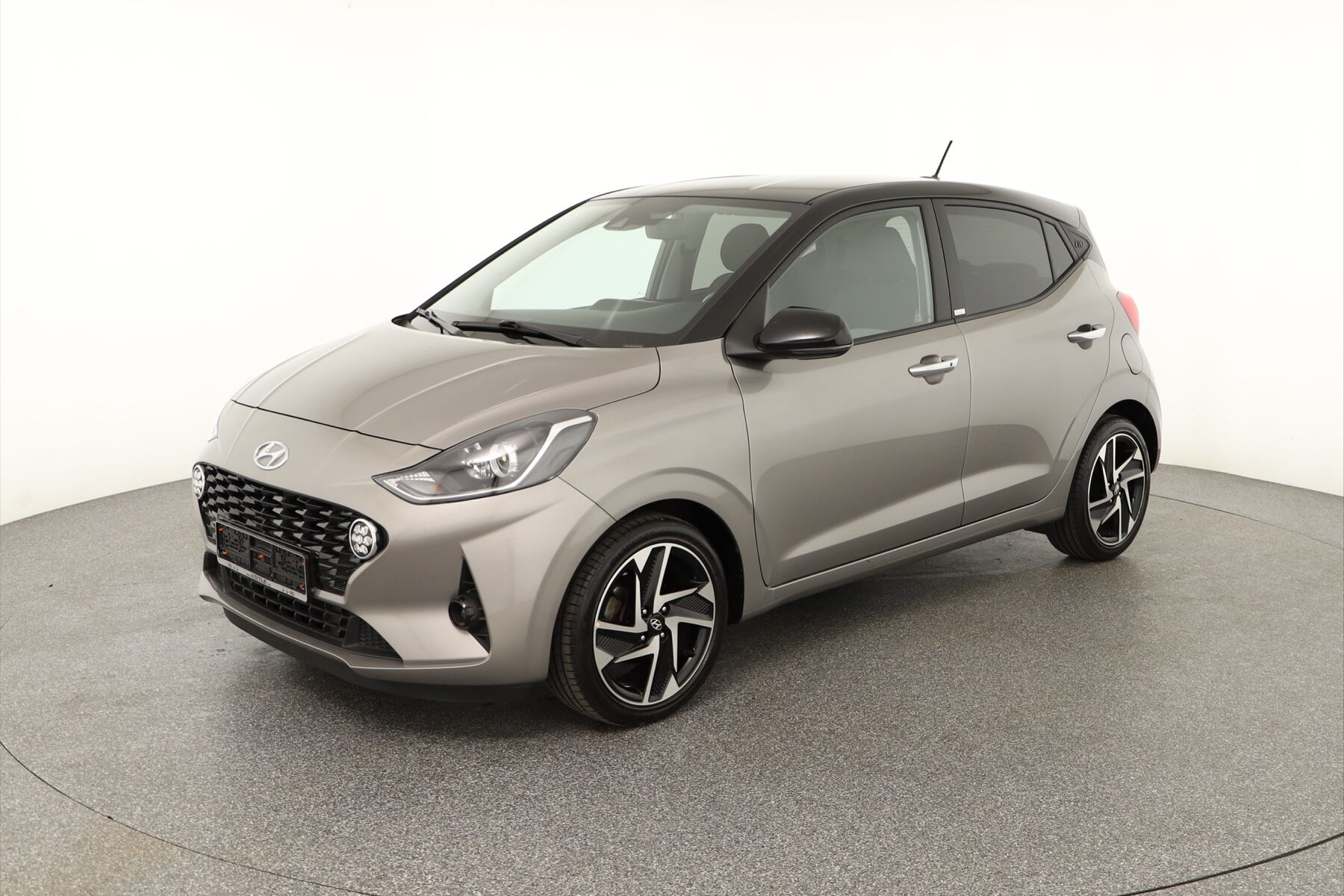 Vehicle image 0