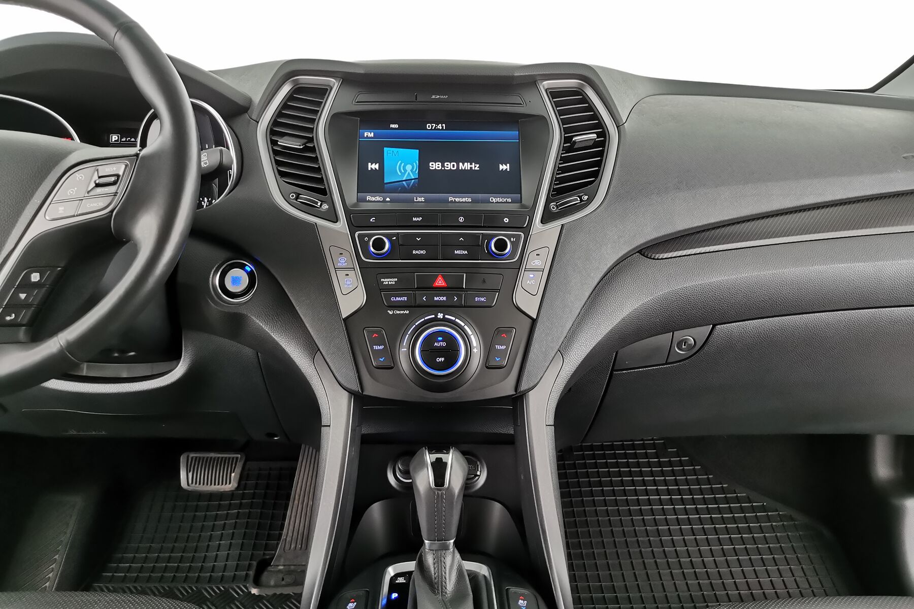 Vehicle image 10