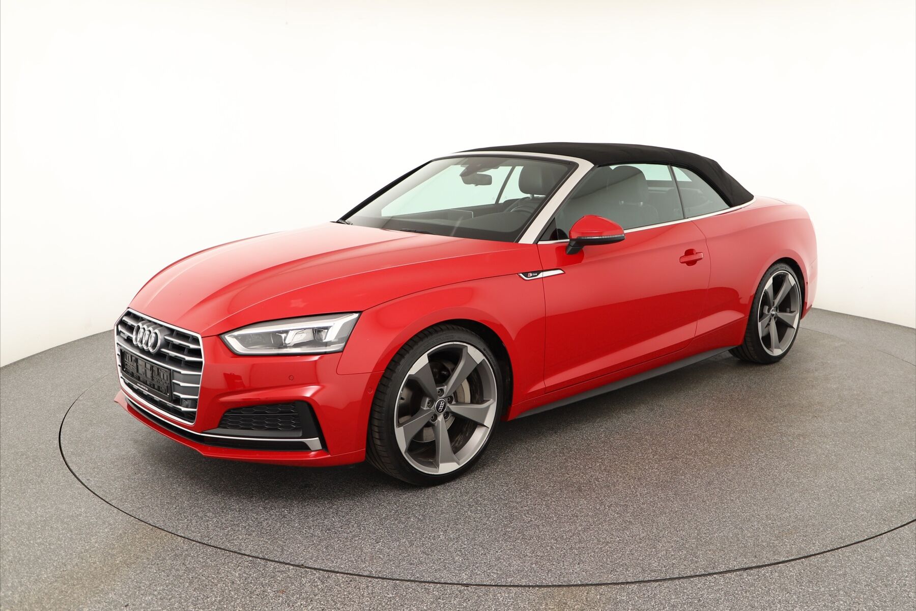 Vehicle image 0