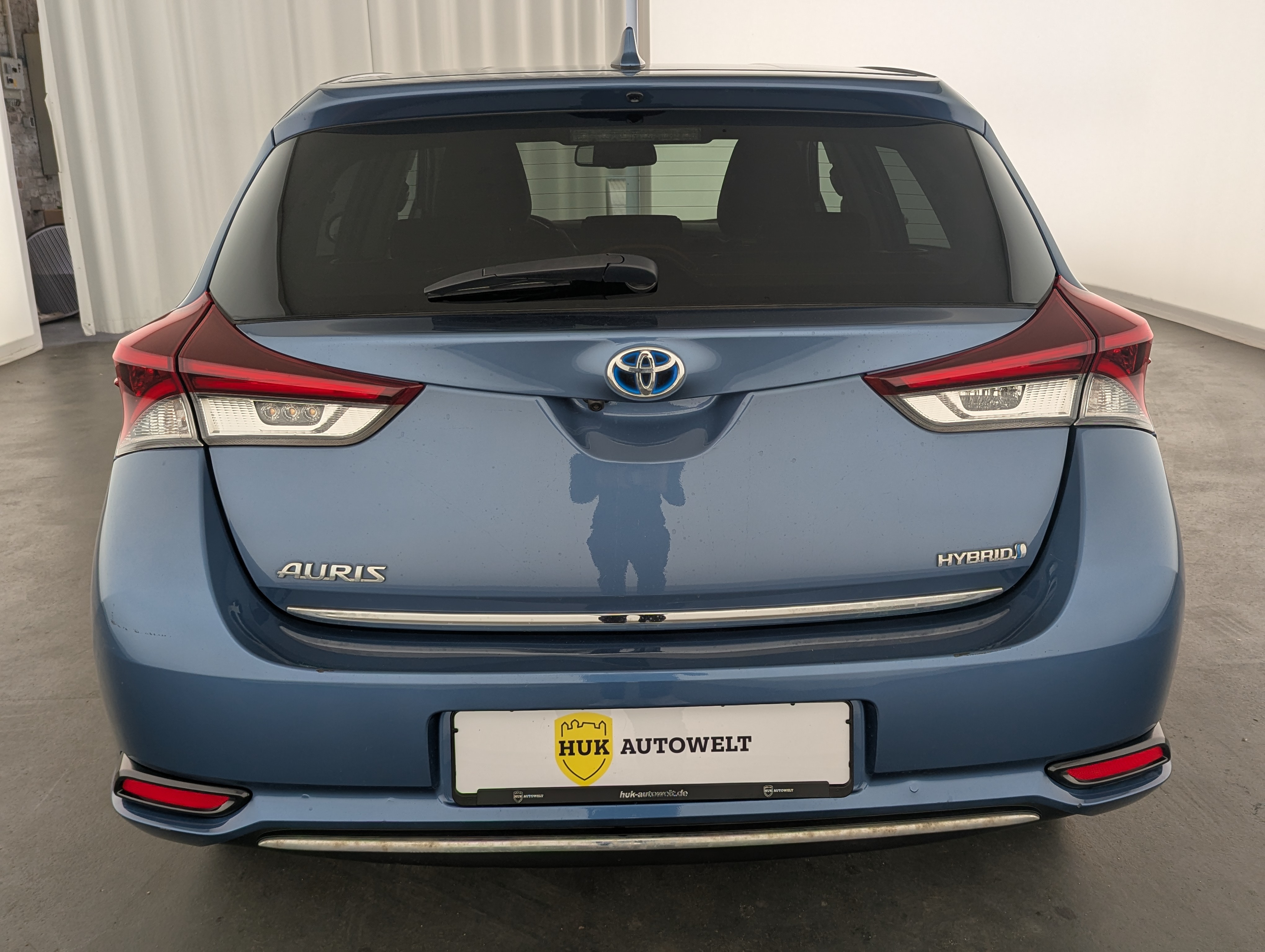 Vehicle image 7