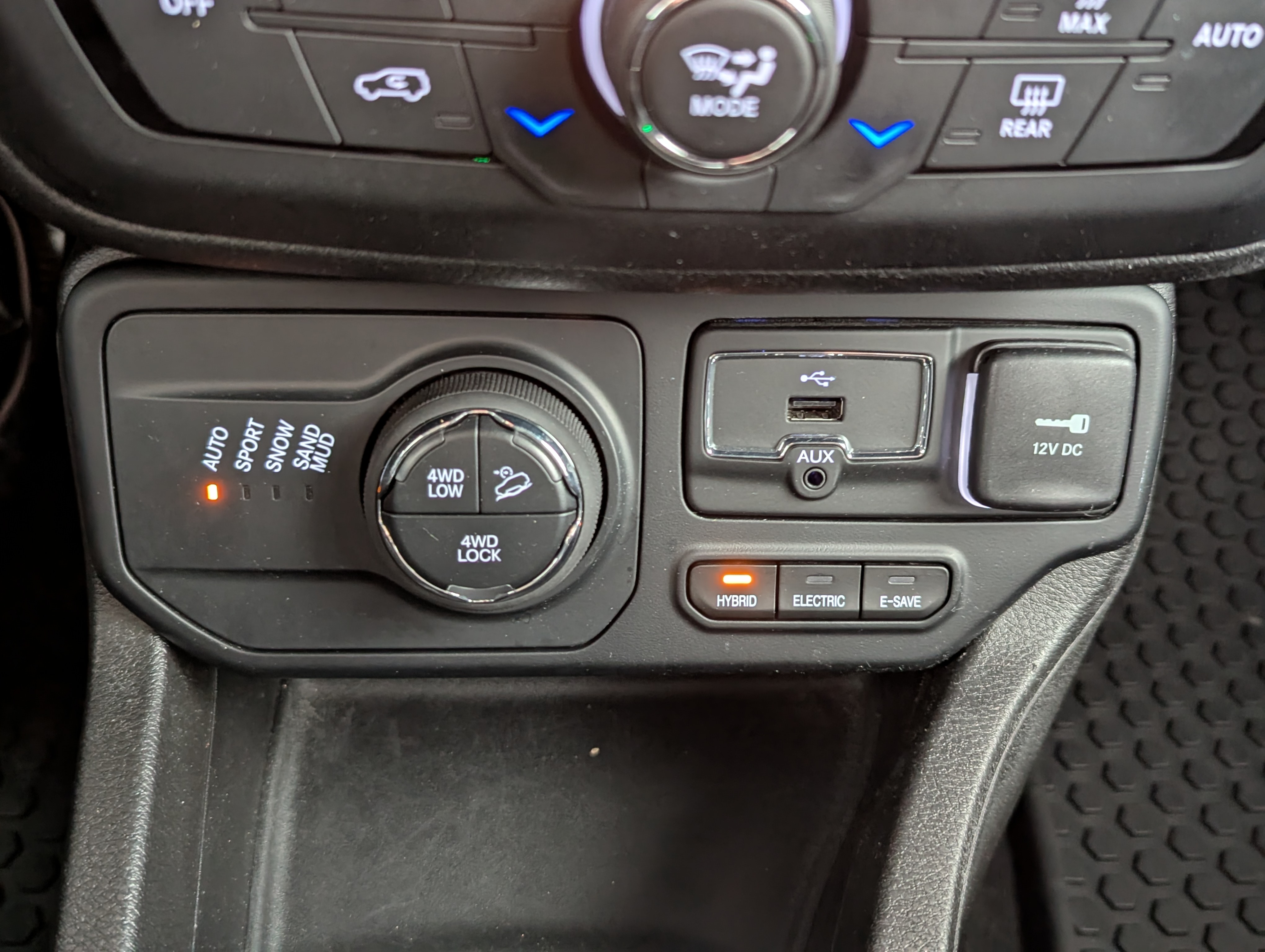 Vehicle image 18