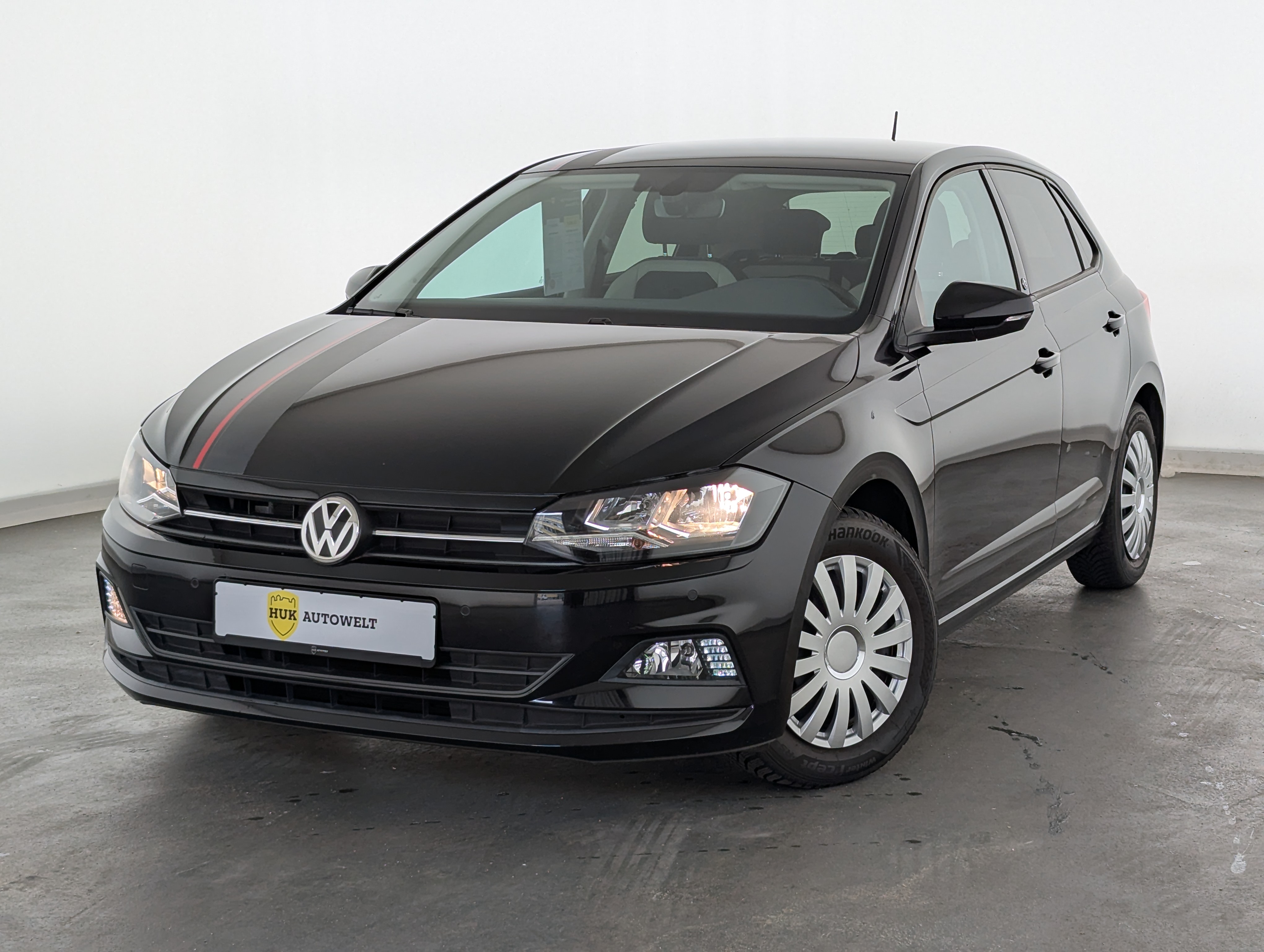 Vehicle image 0