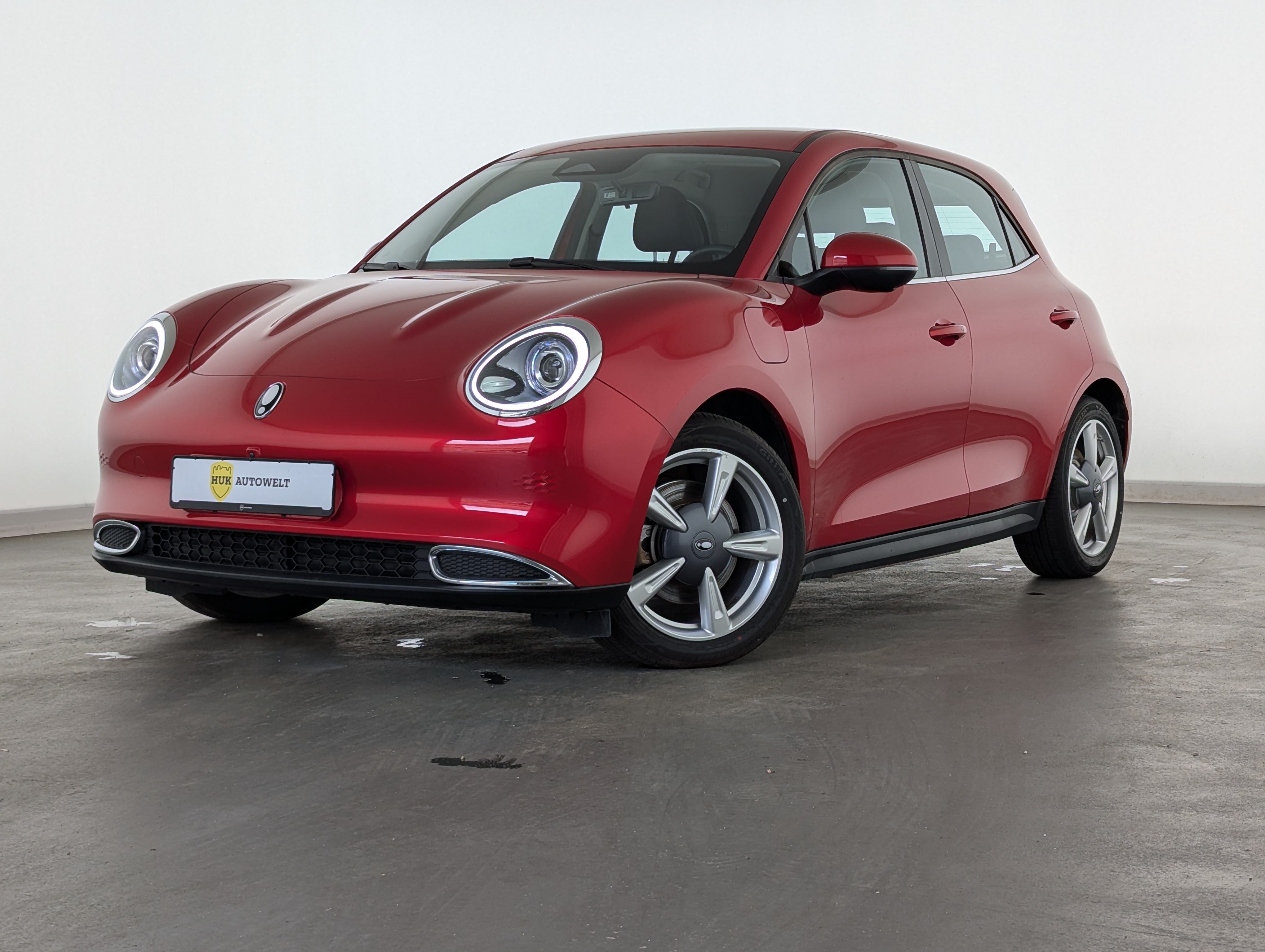 Vehicle image 0