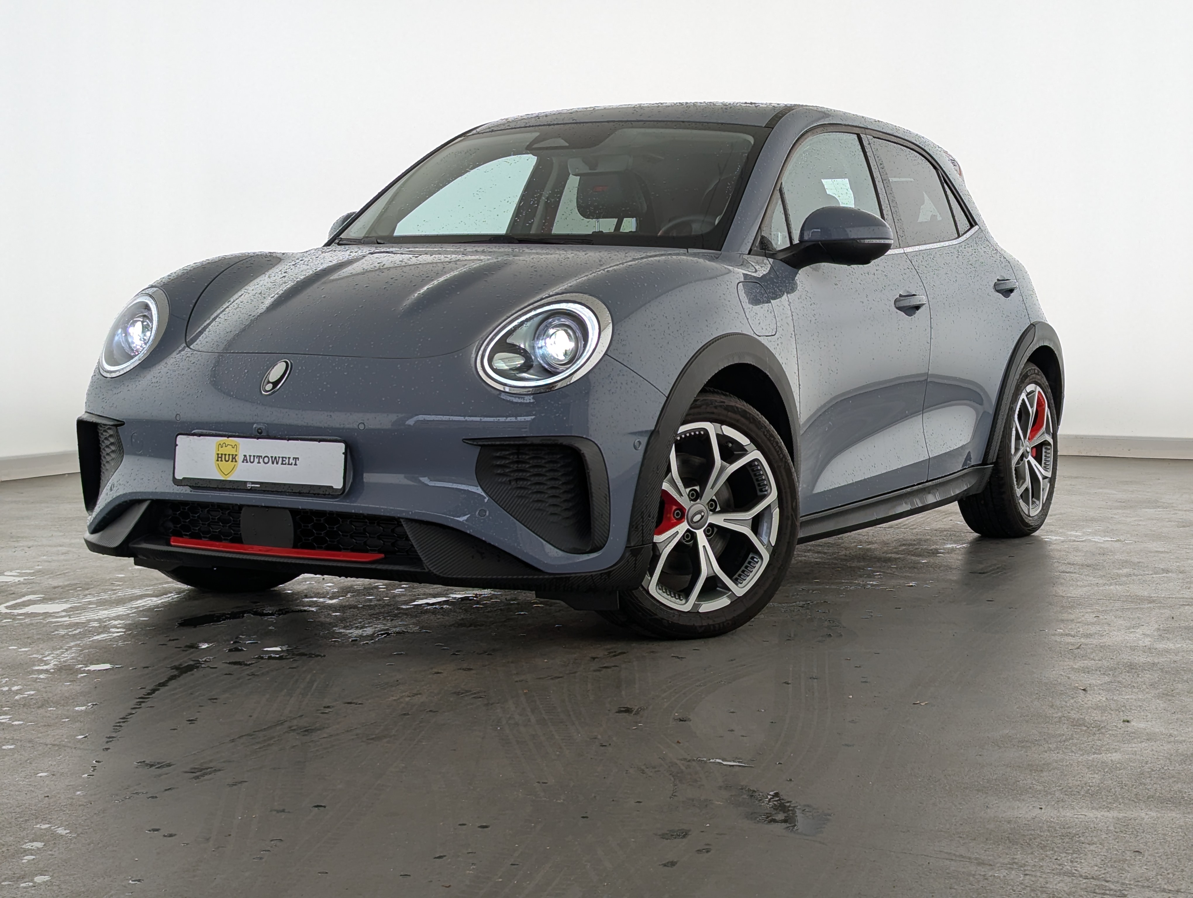 Vehicle image 0