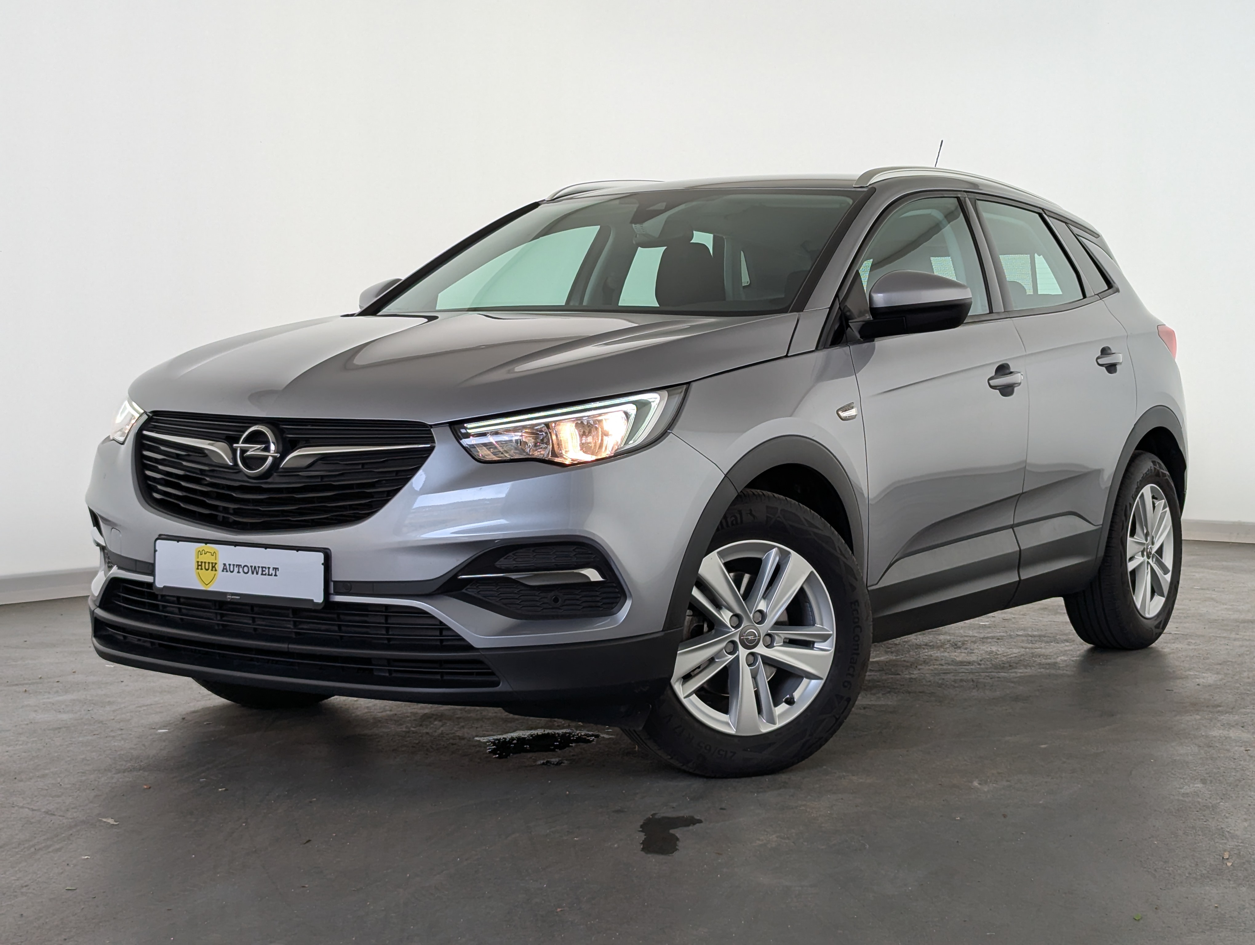 Vehicle image 0