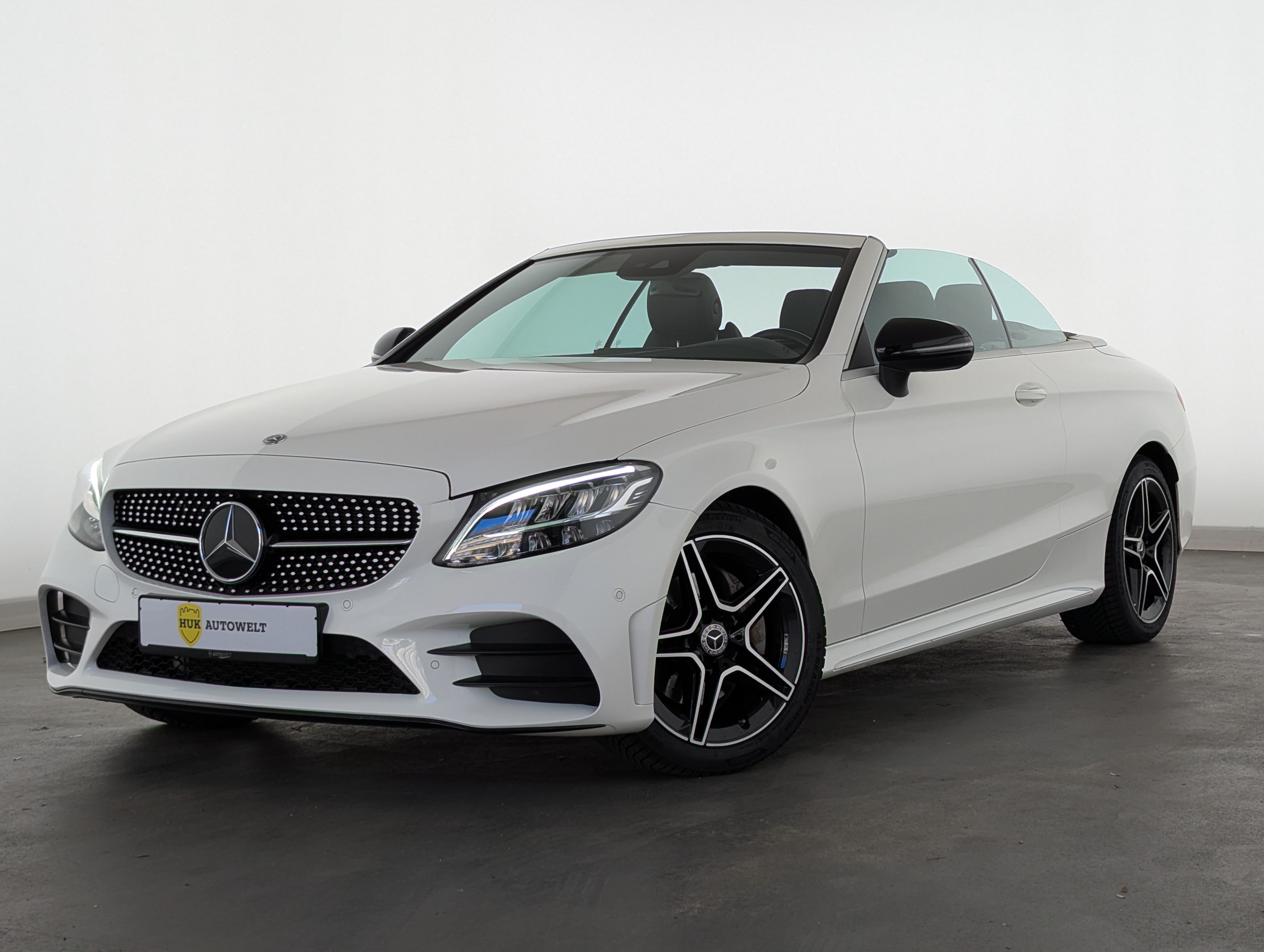 Vehicle image 0