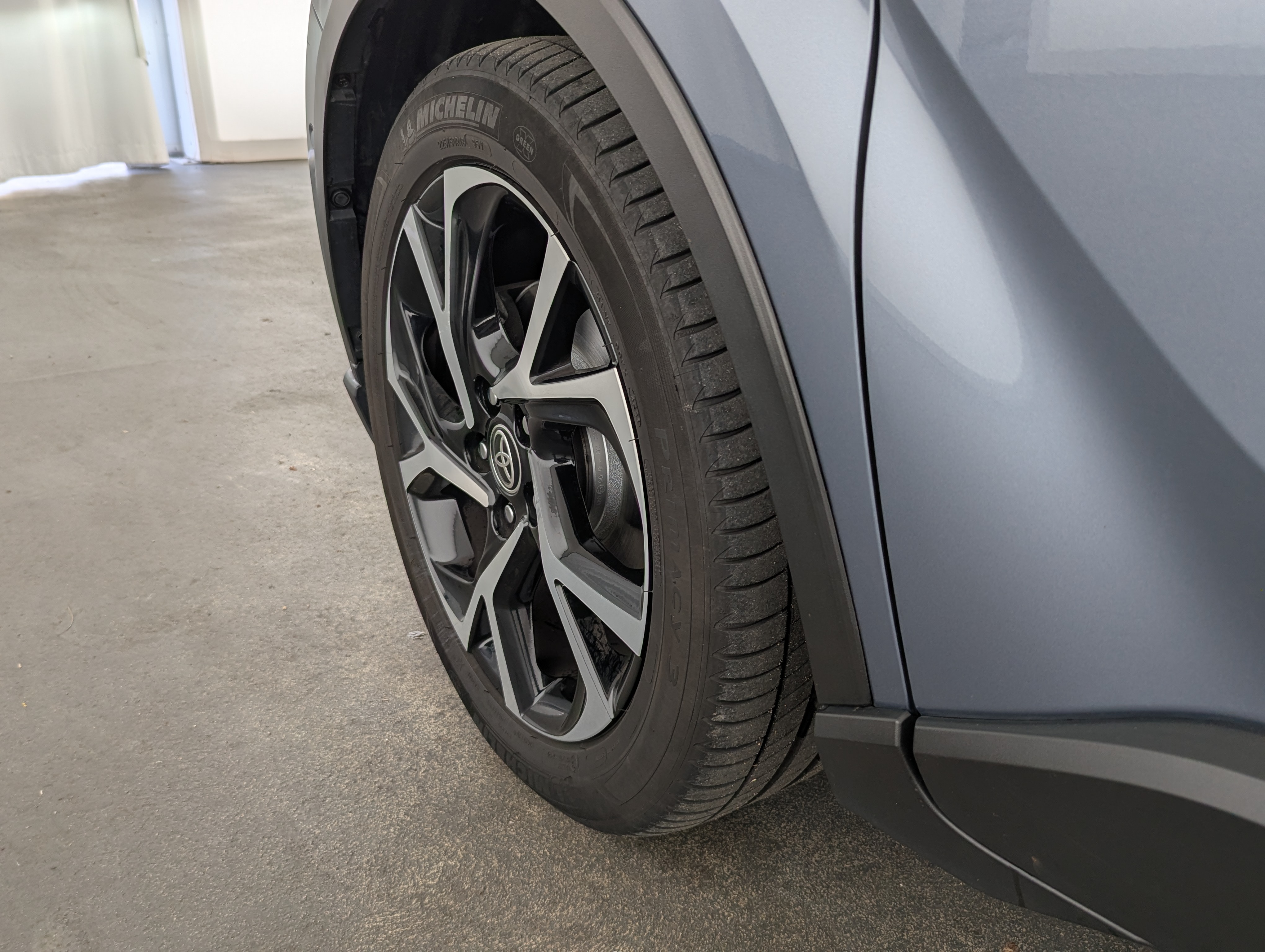 Vehicle image 7