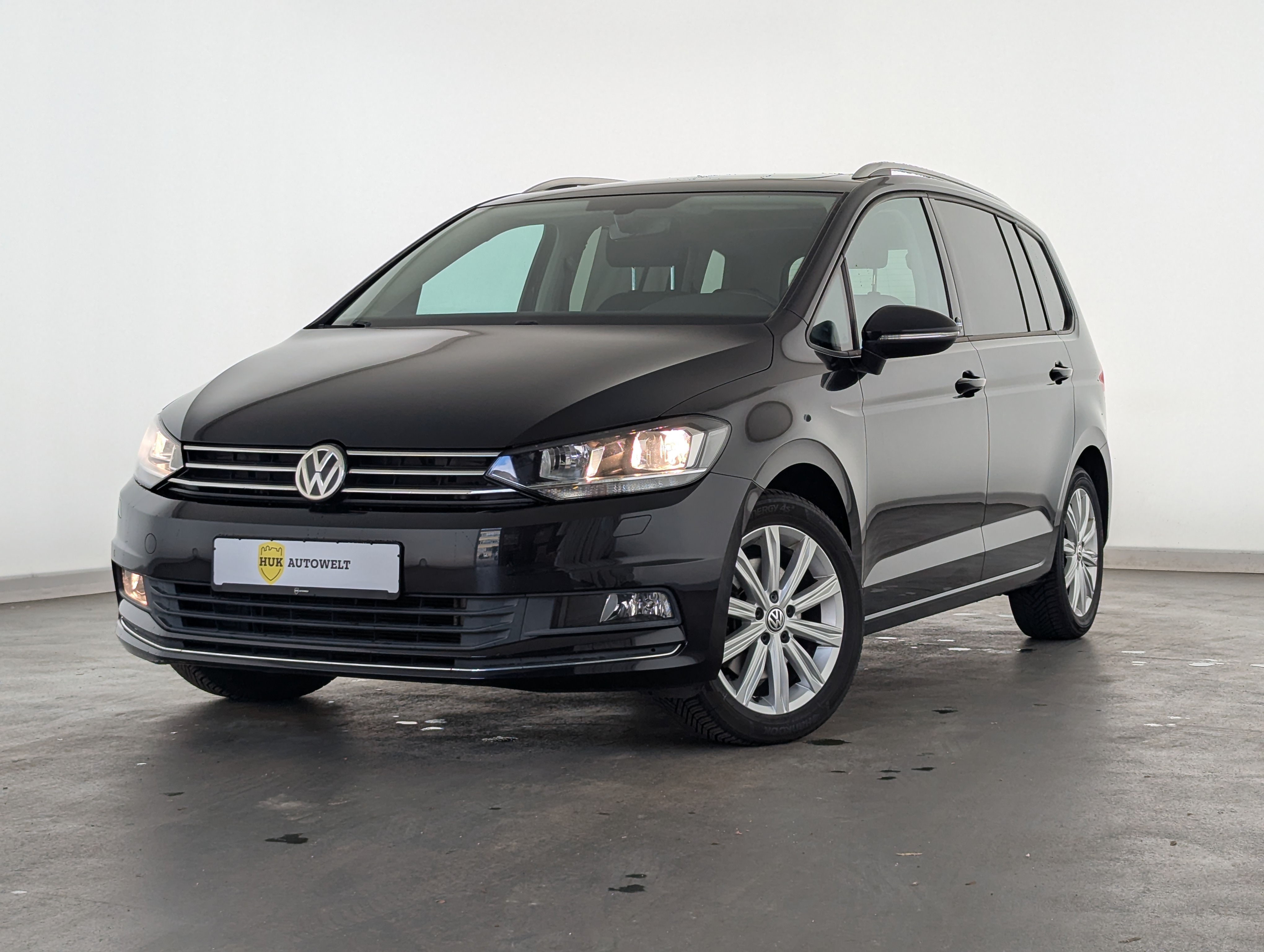 Vehicle image 0