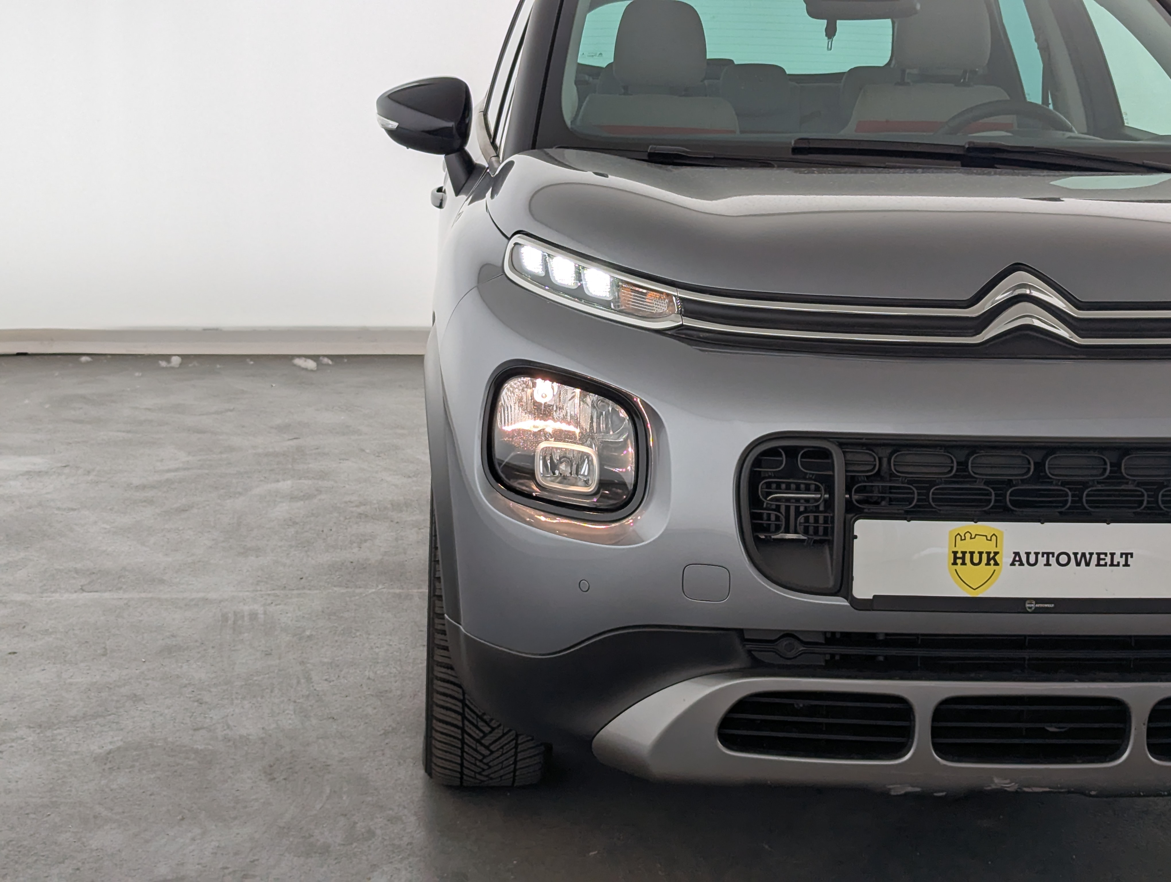 Vehicle image 2