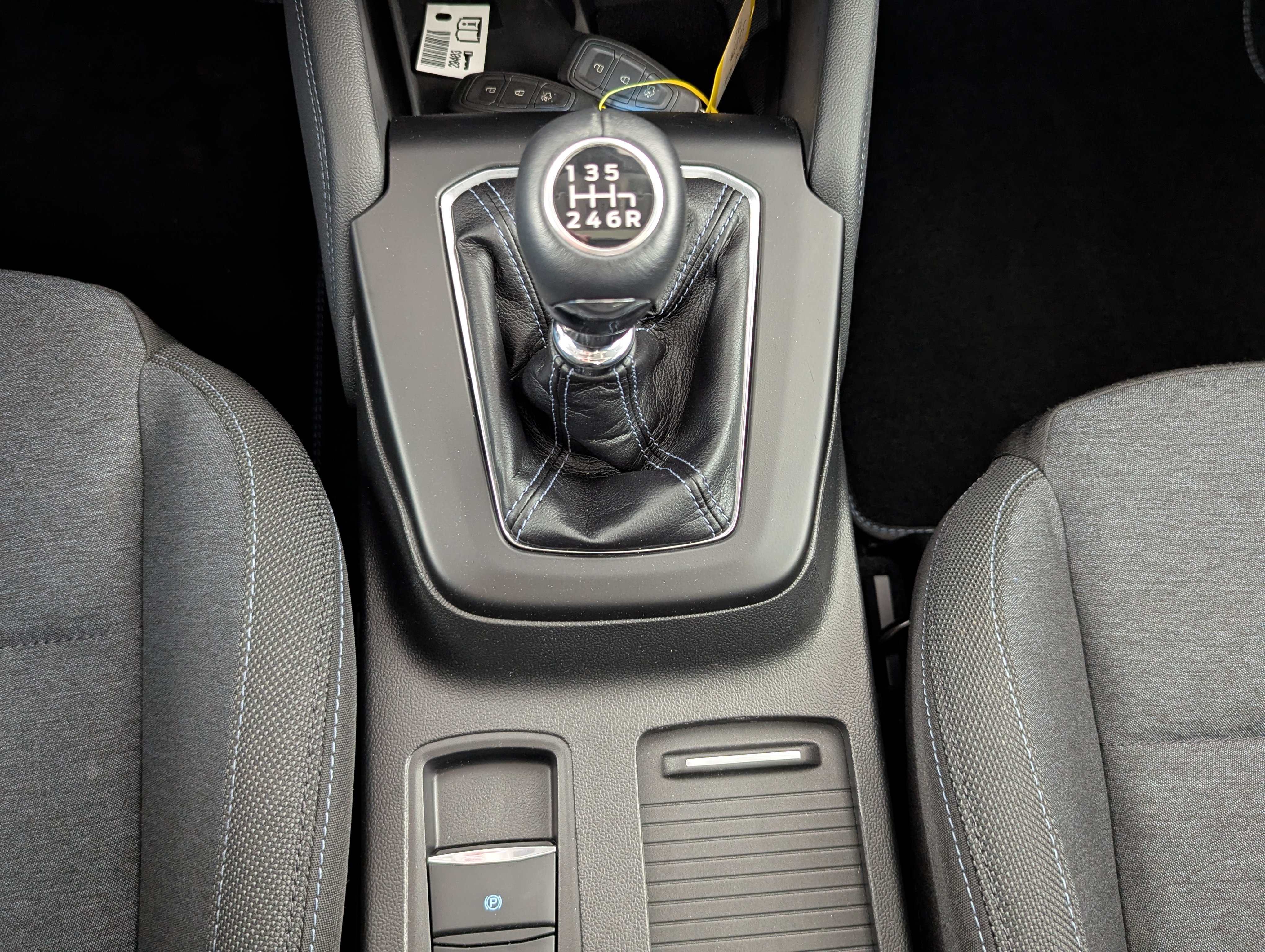 Vehicle image 18
