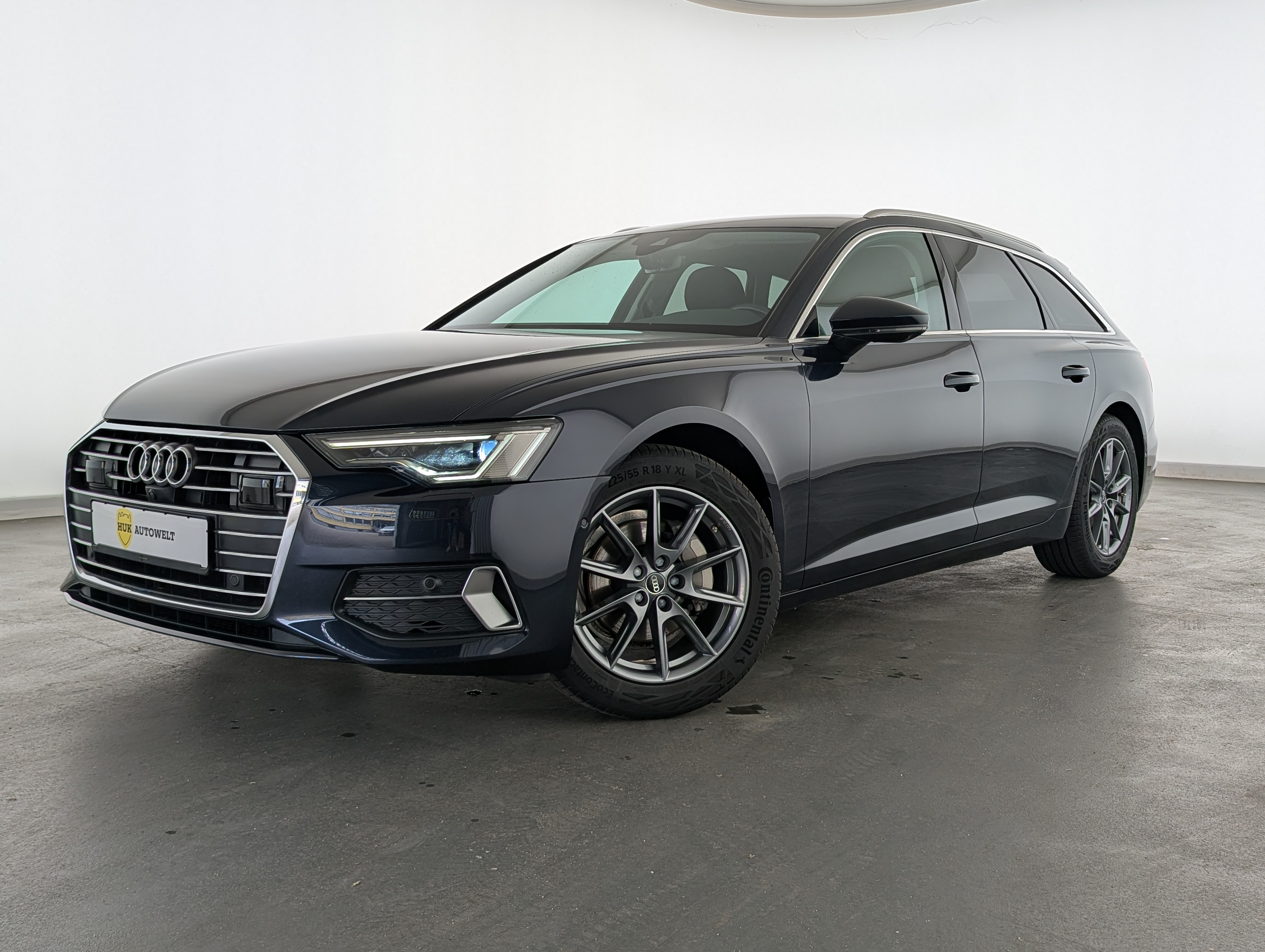 Vehicle image 0