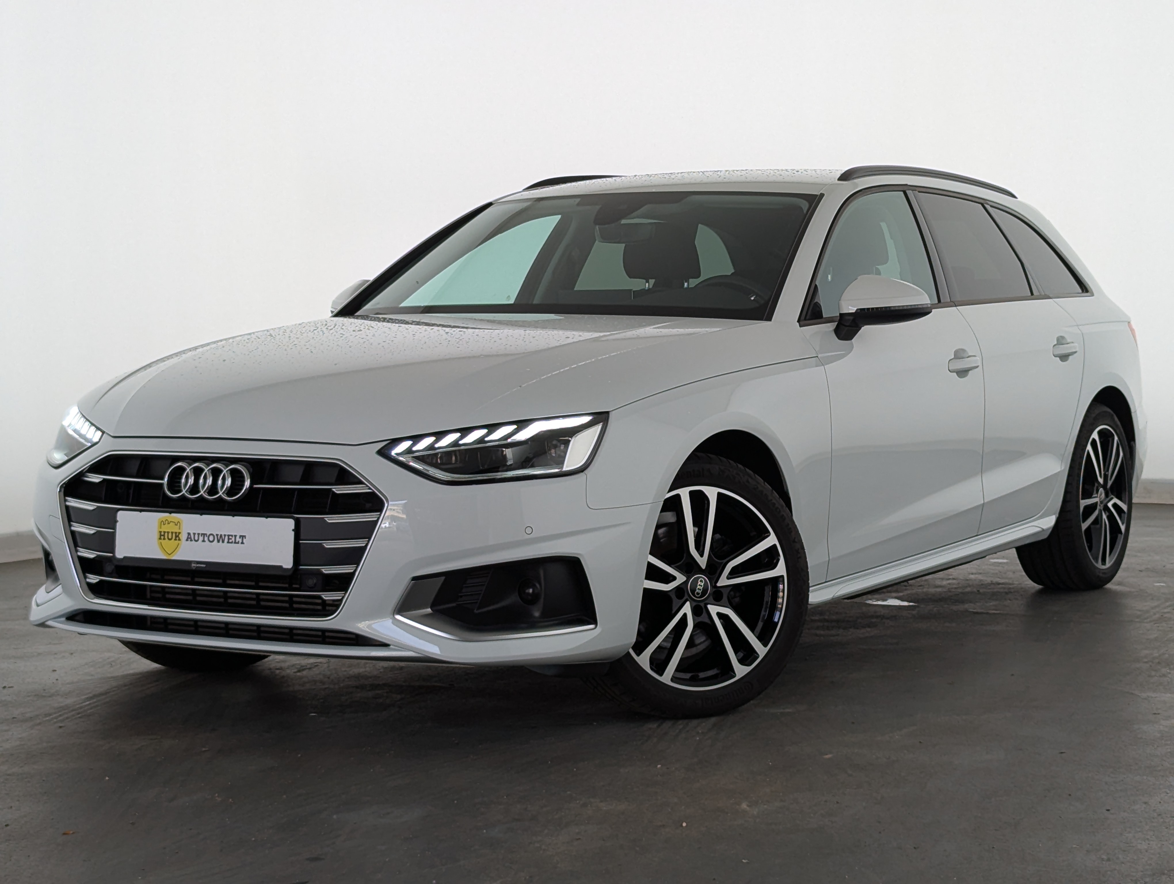 Vehicle image 0