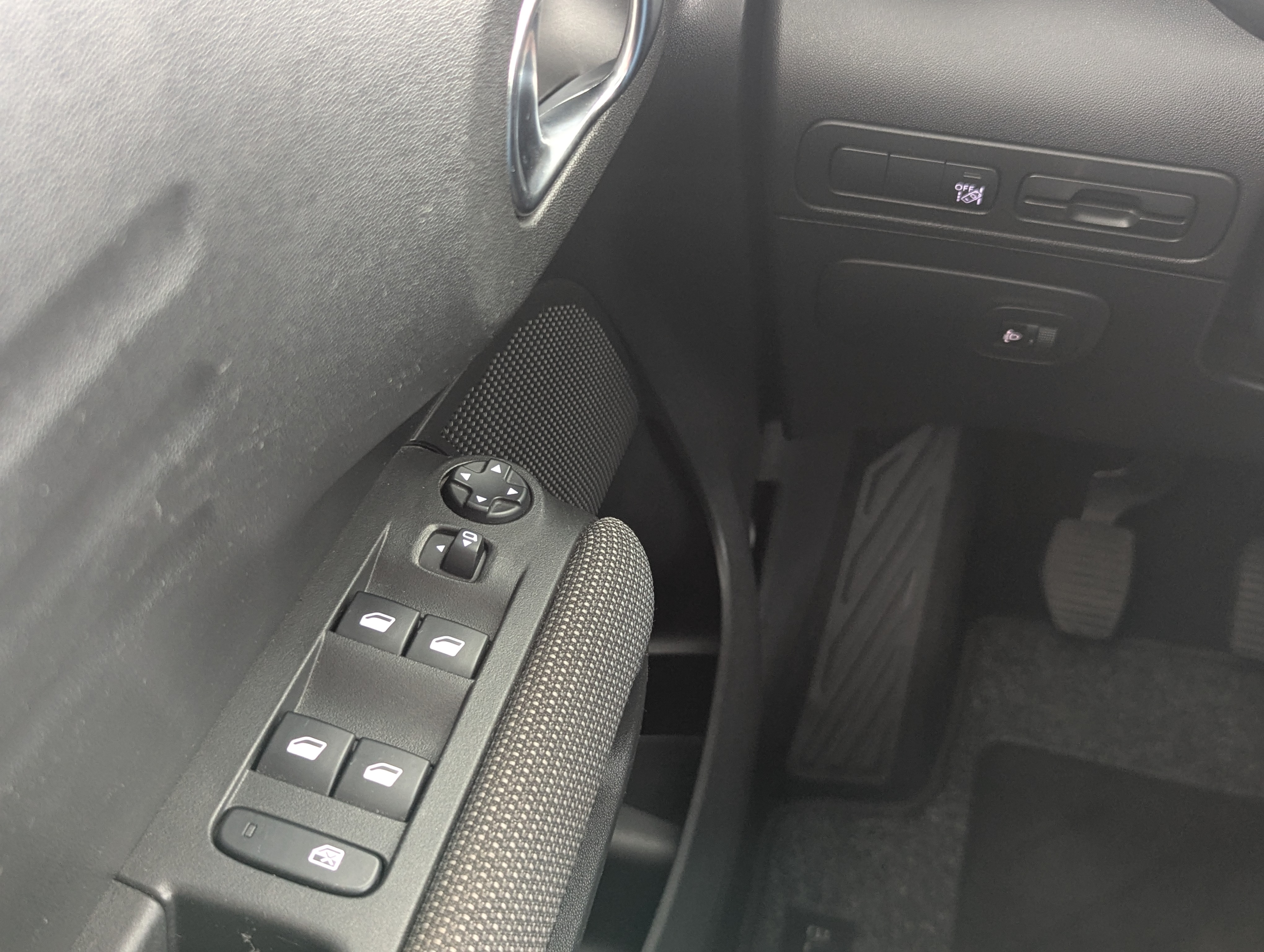 Vehicle image 23