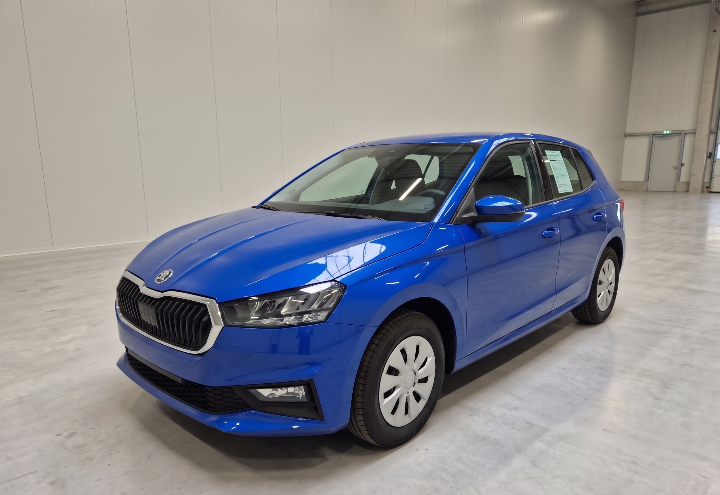 Vehicle image 0