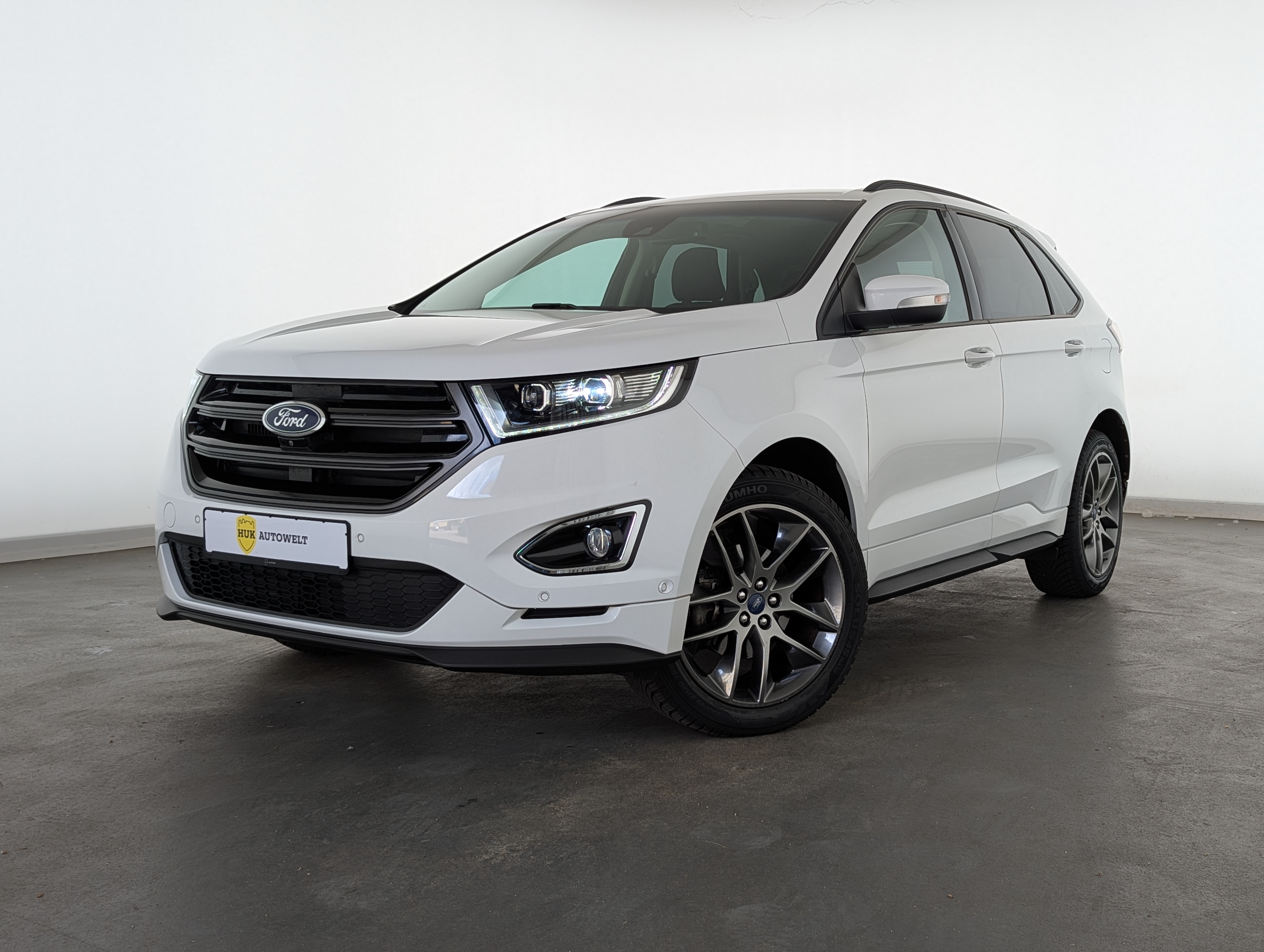Vehicle image 0