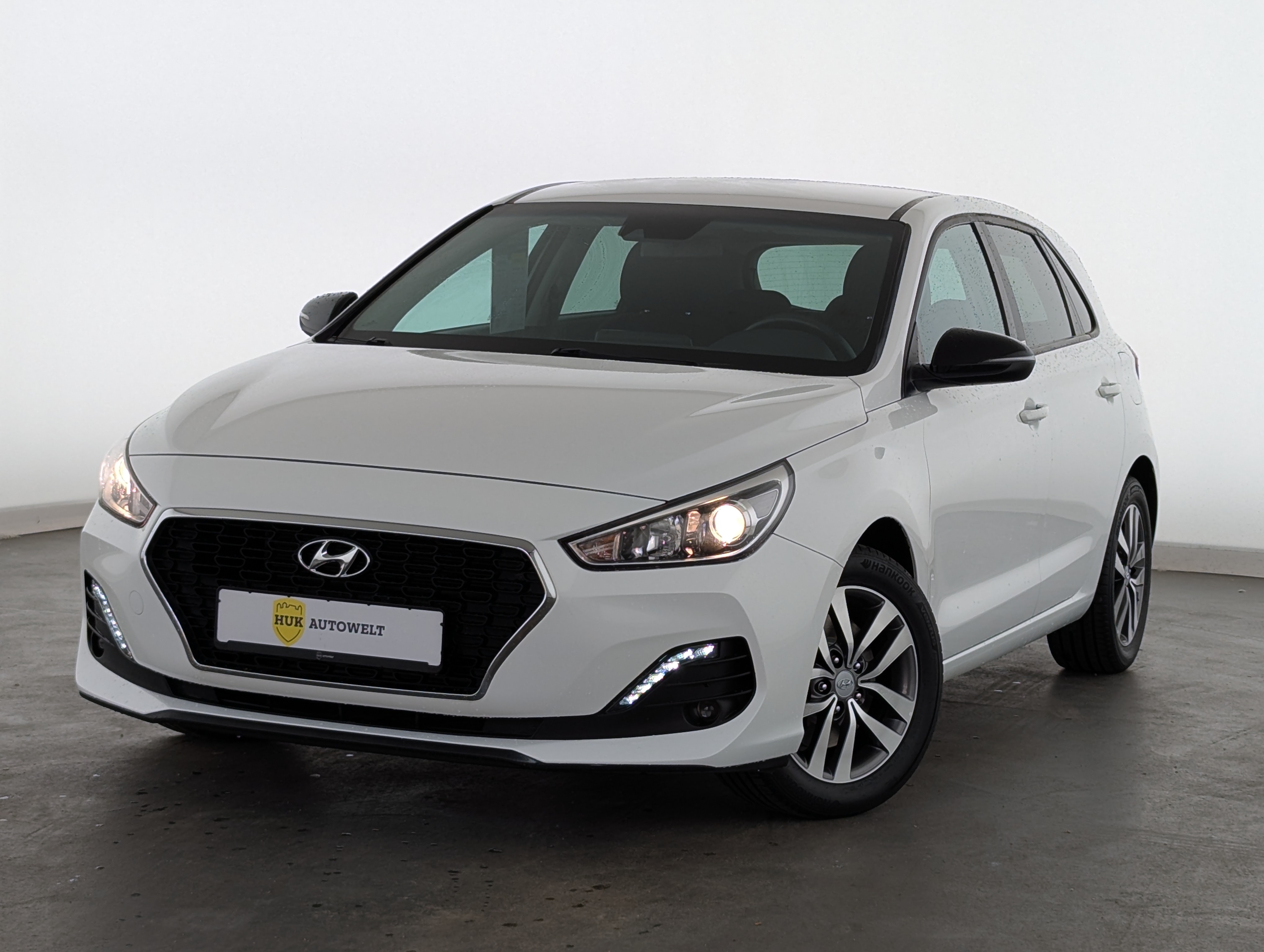 Vehicle image 0