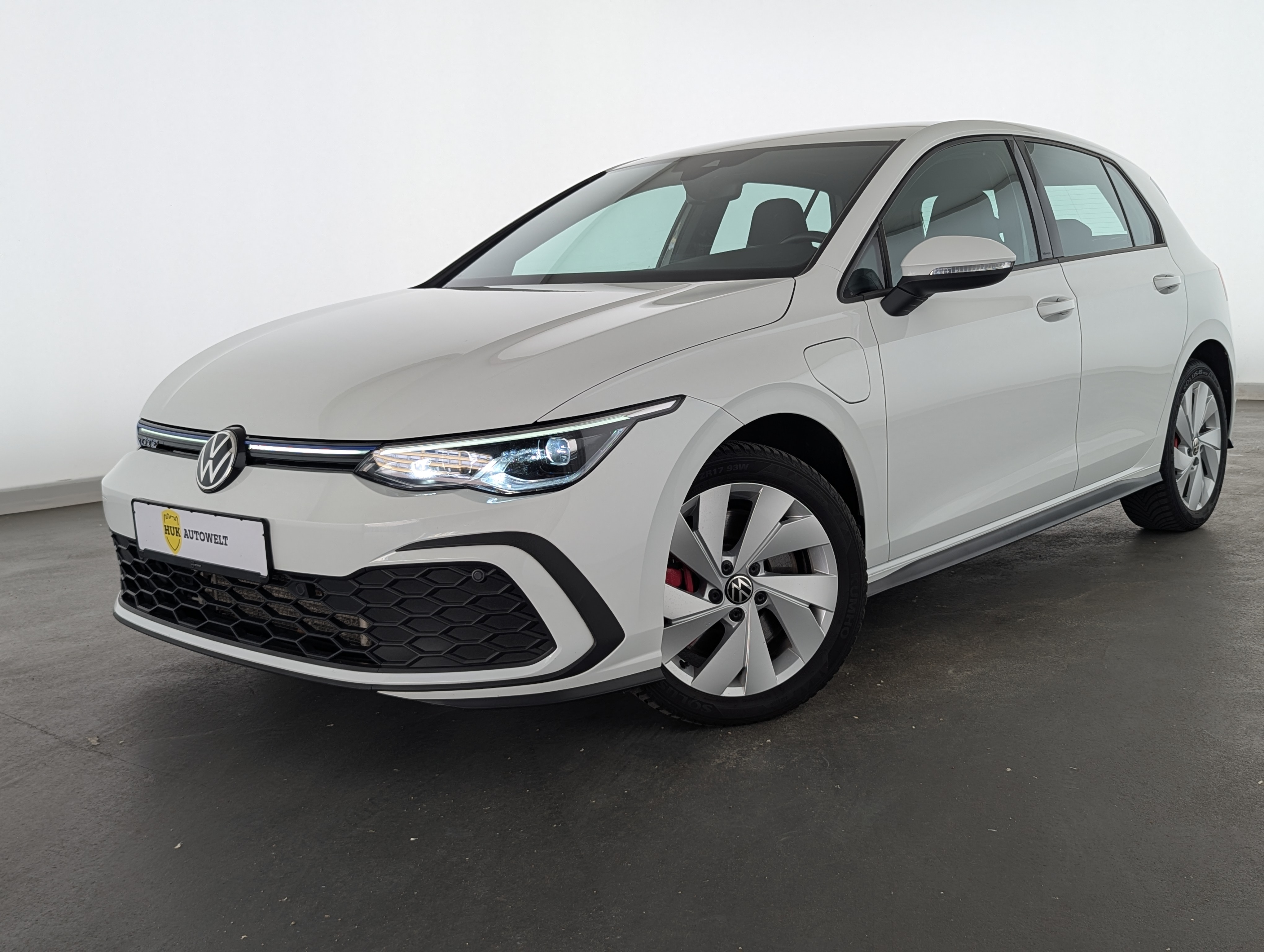 Vehicle image 0