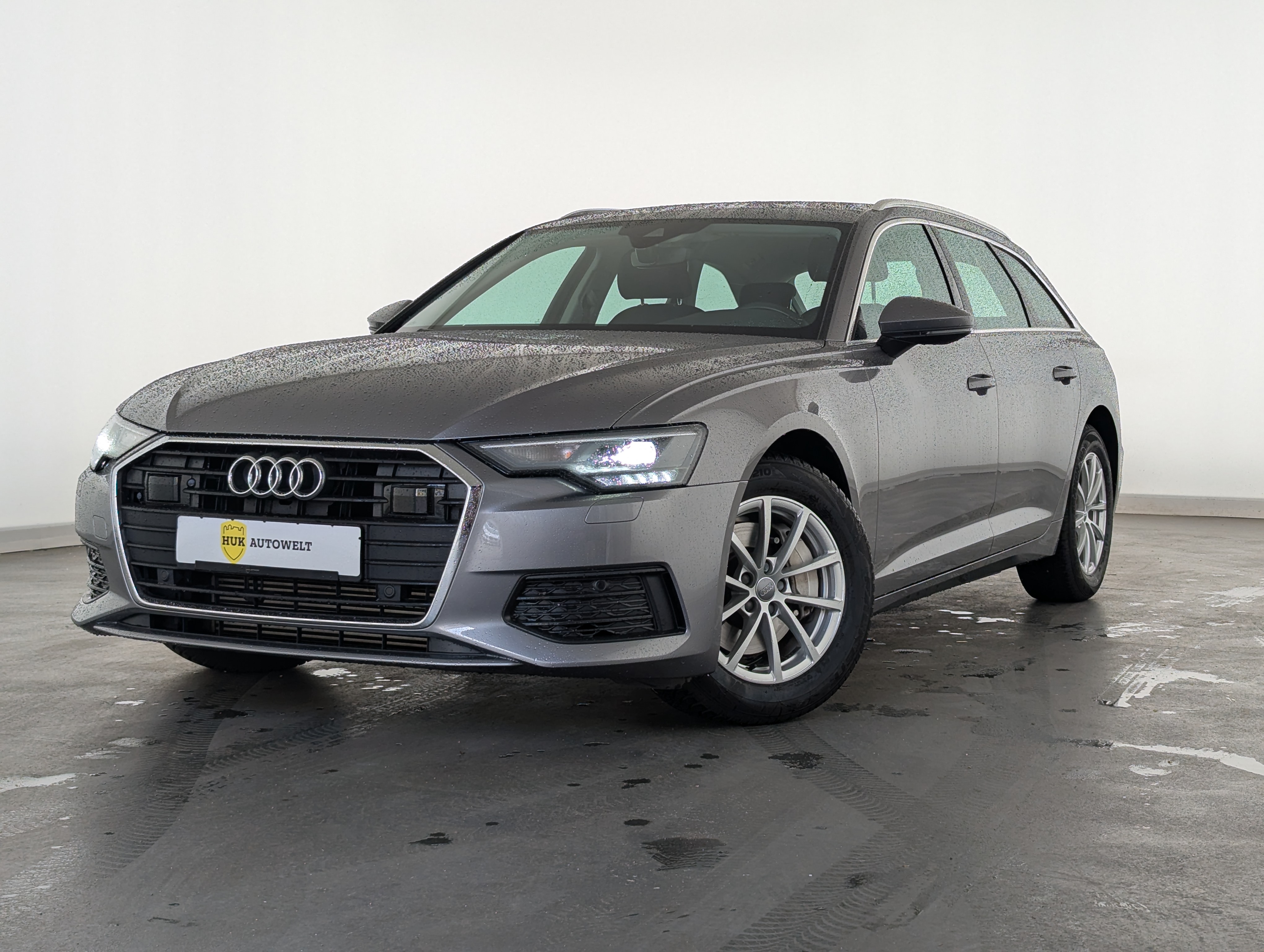 Vehicle image 0