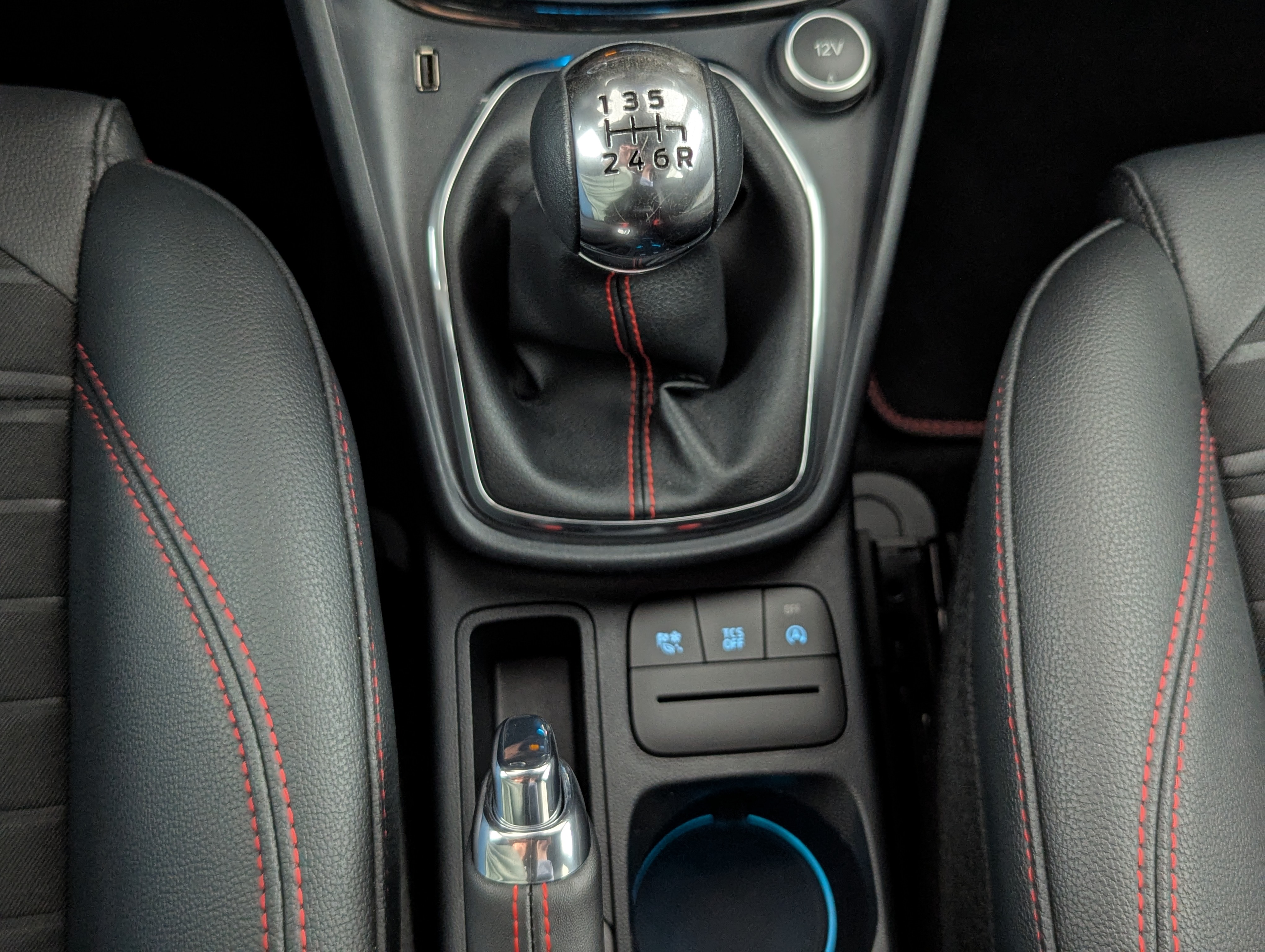 Vehicle image 18
