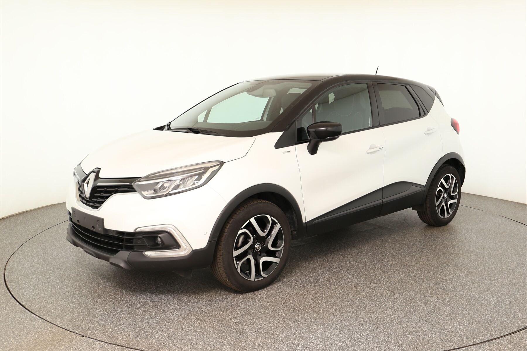 Vehicle image 0