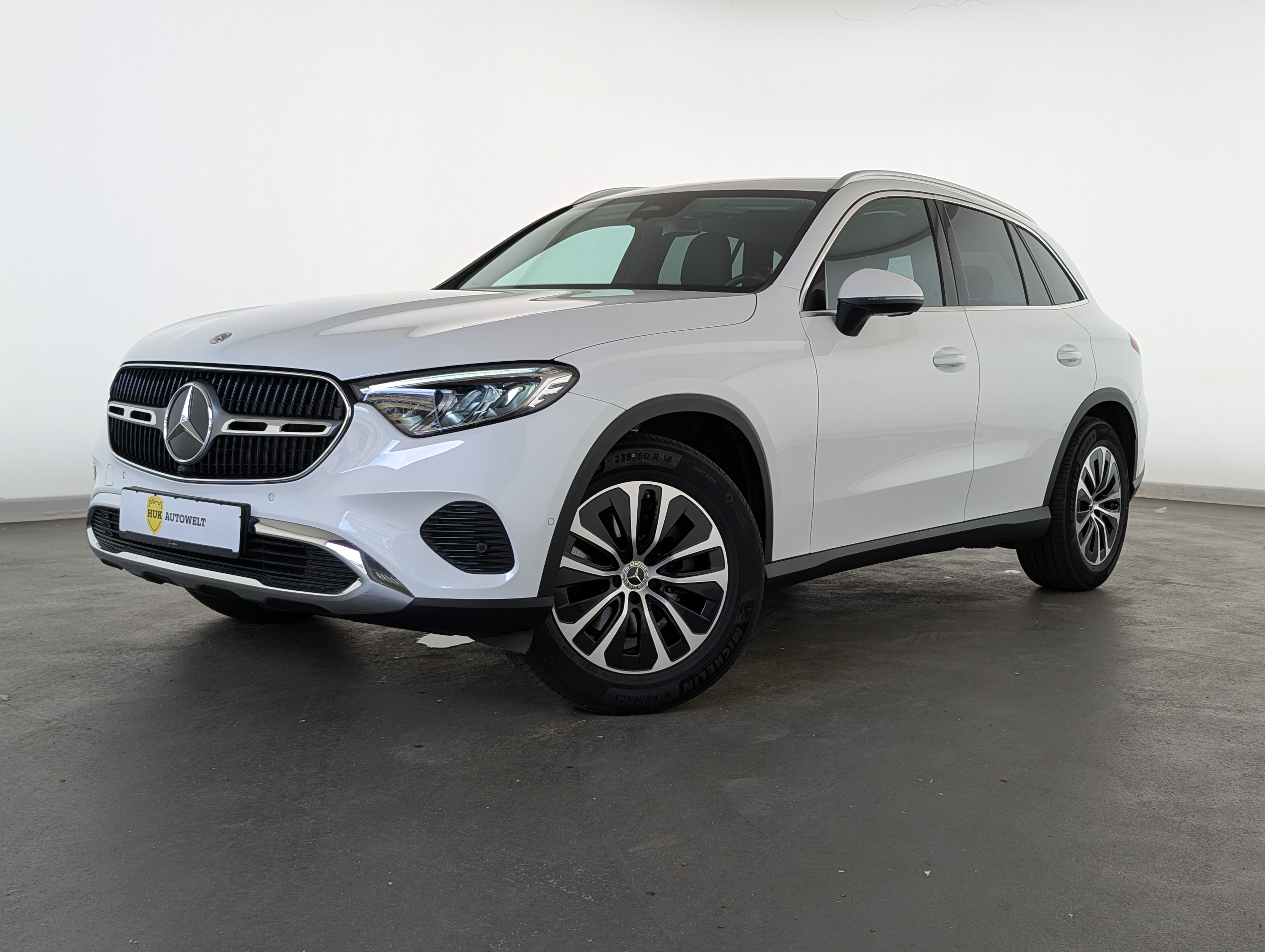 Vehicle image 0