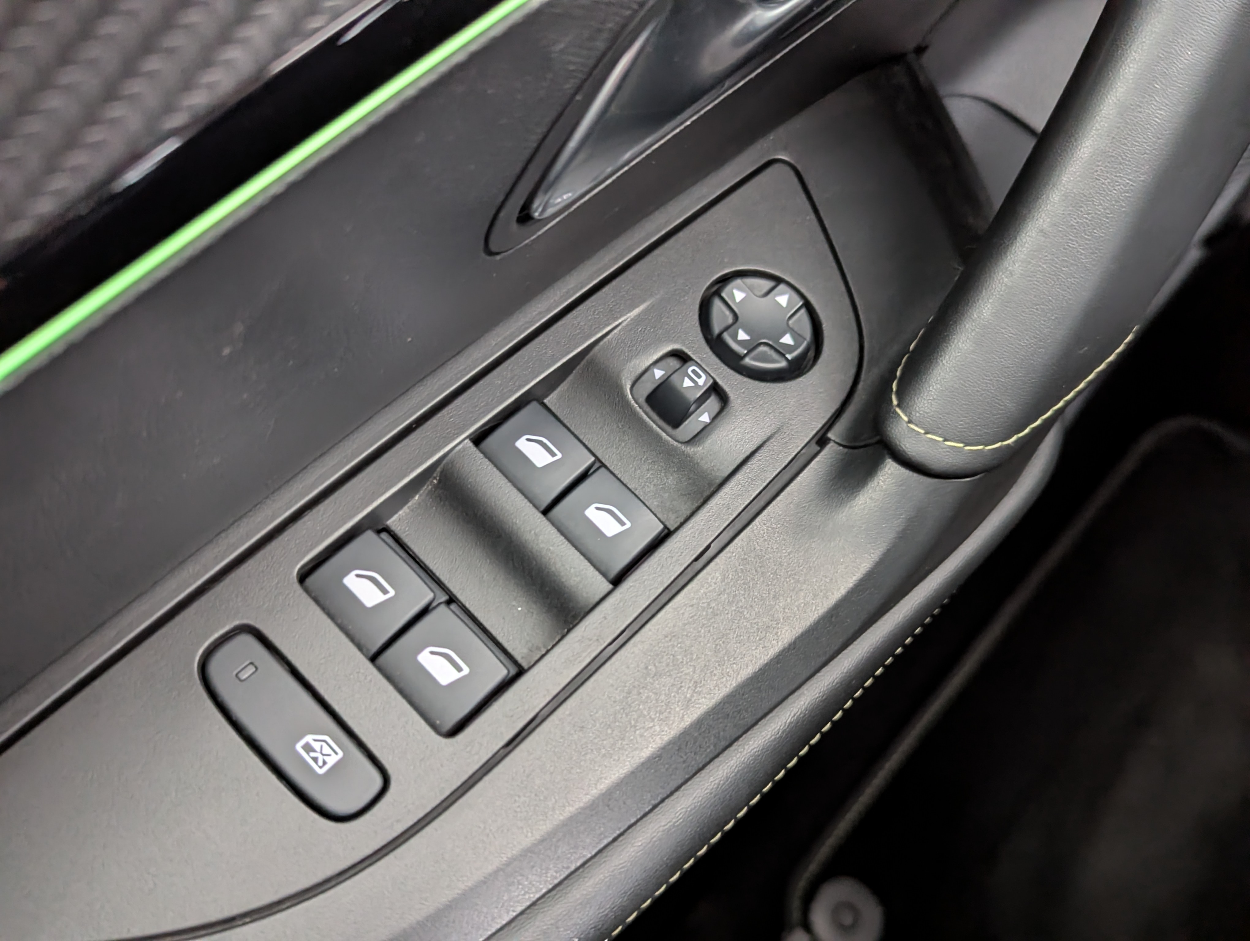 Vehicle image 23