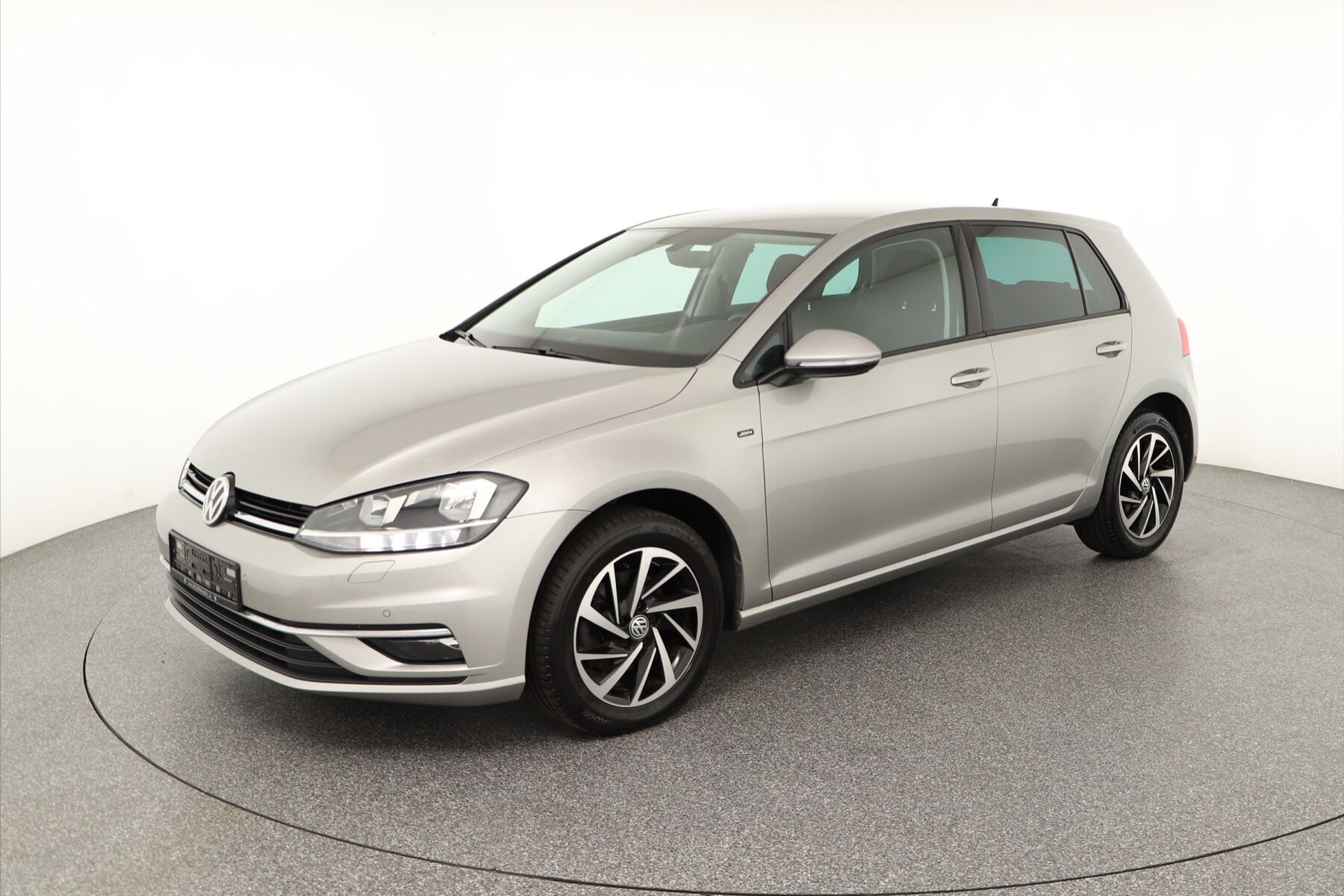 Vehicle image 0