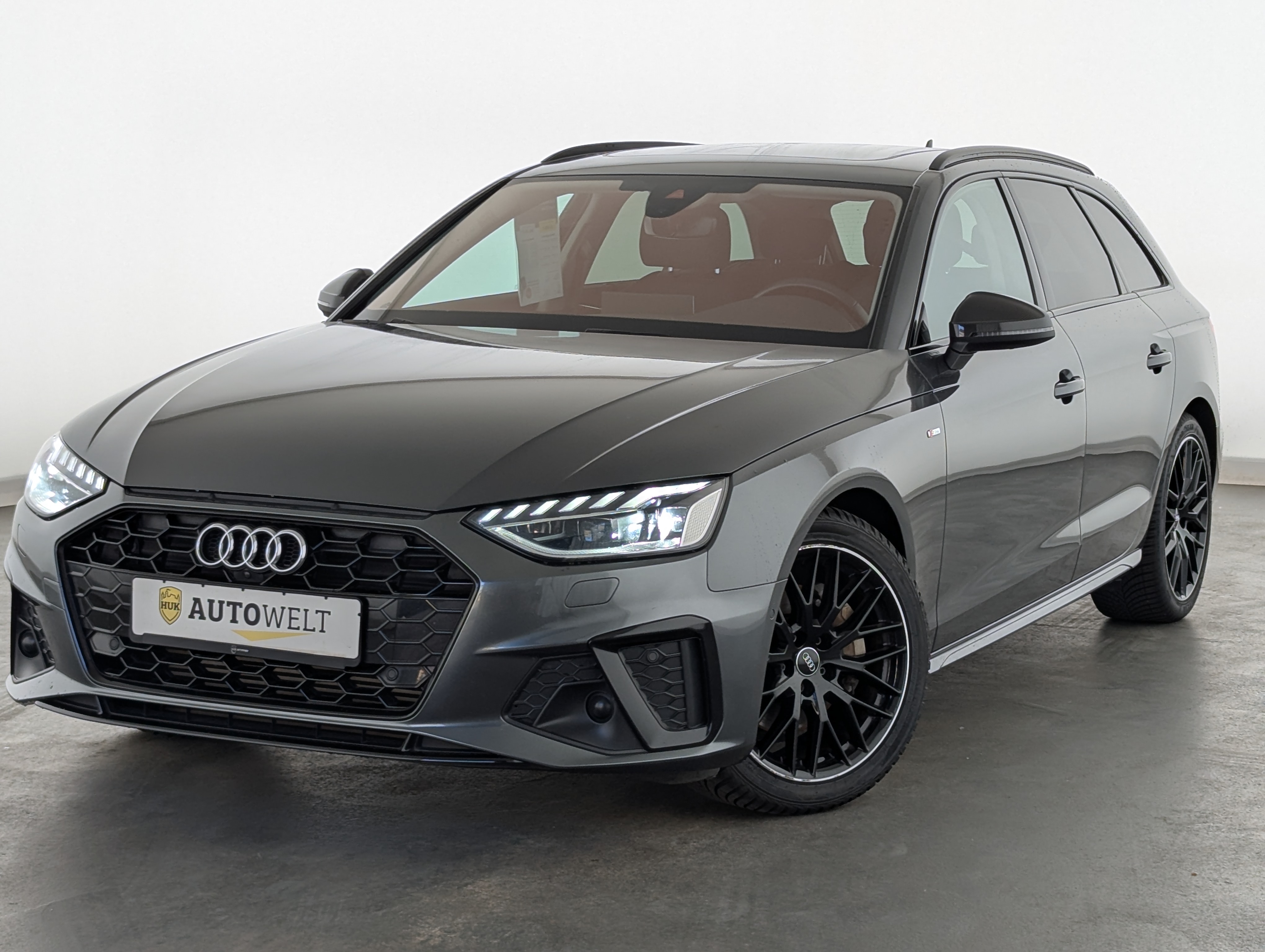 Vehicle image 0