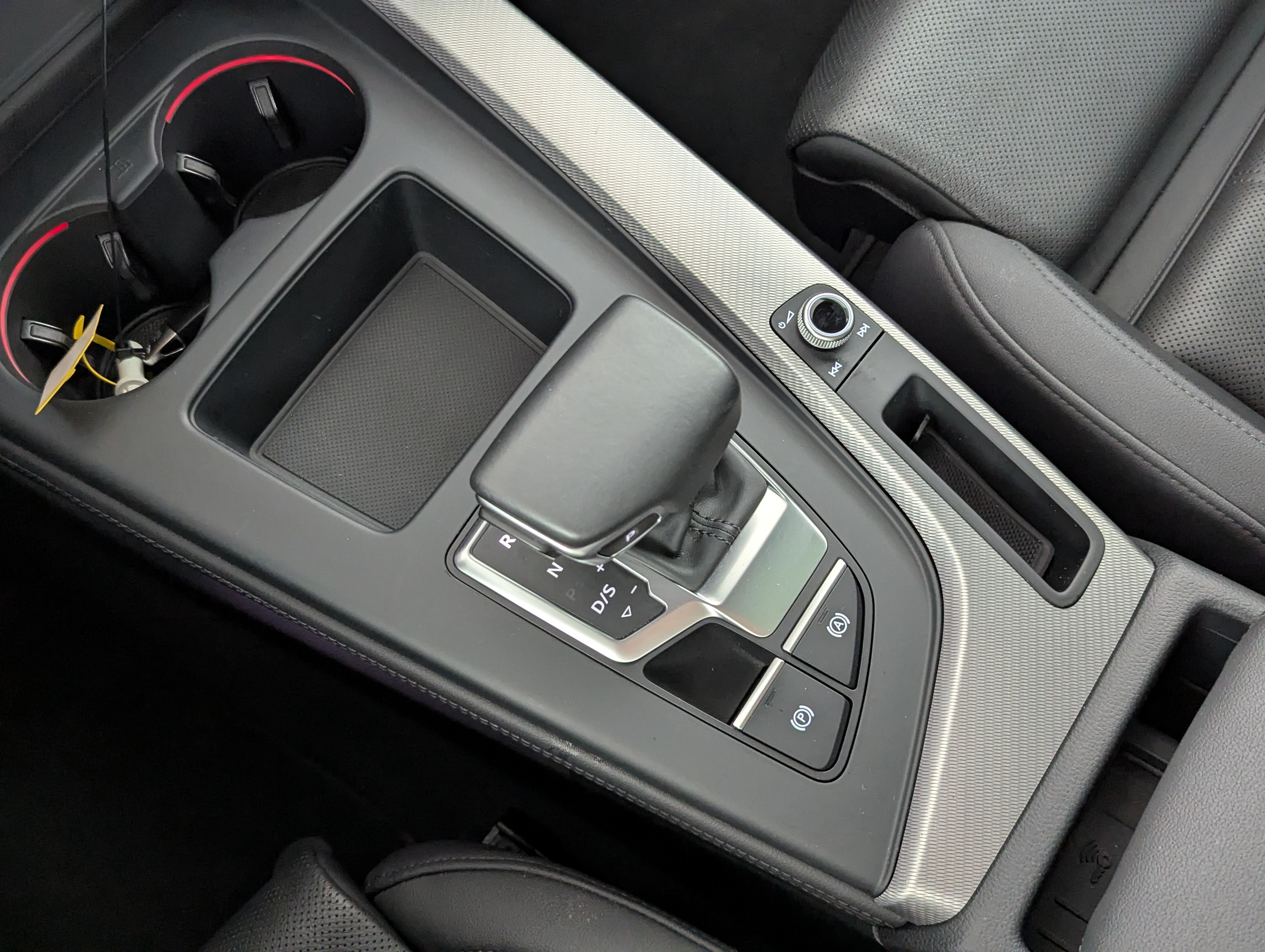 Vehicle image 20