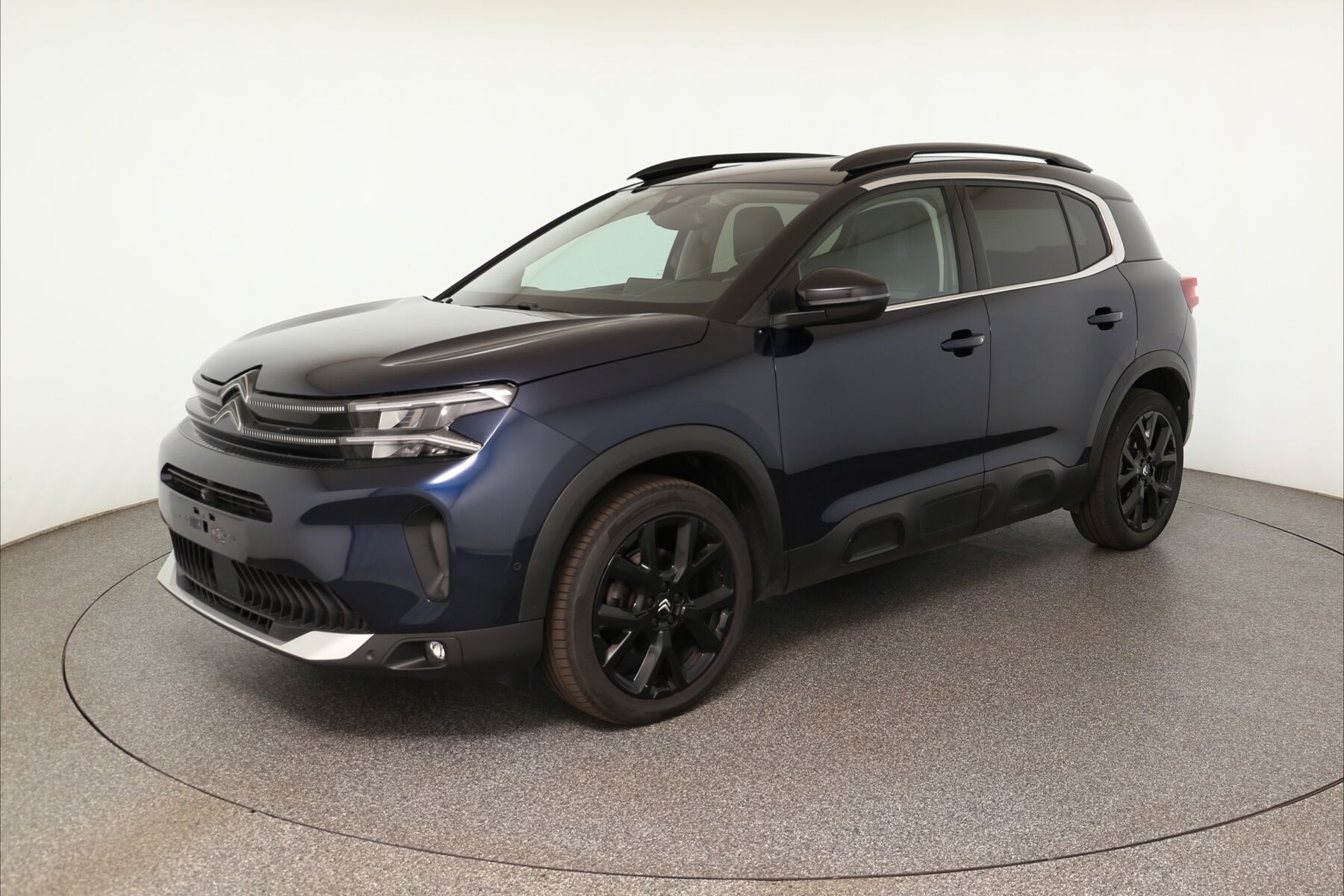 Vehicle image 0