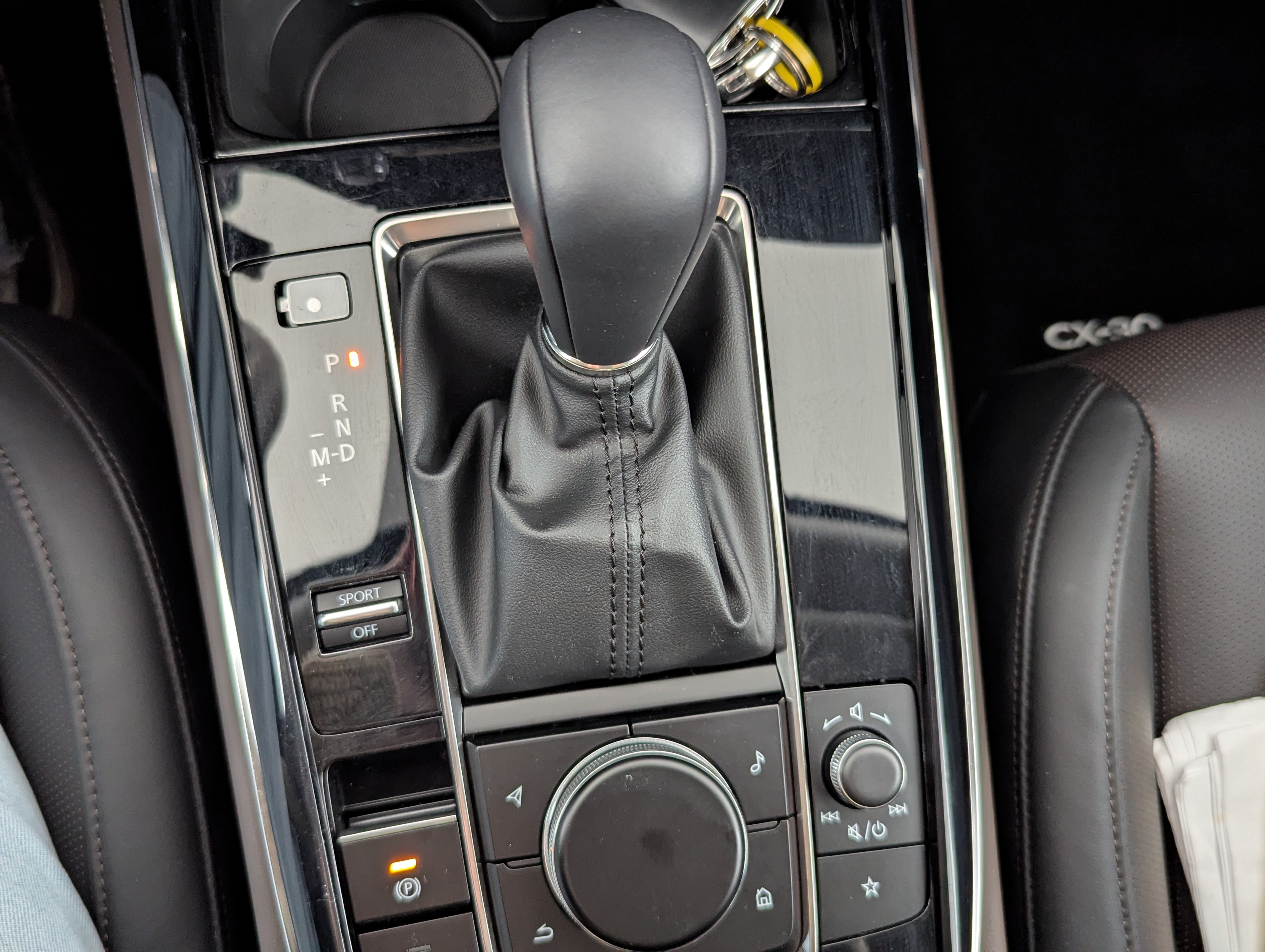 Vehicle image 18